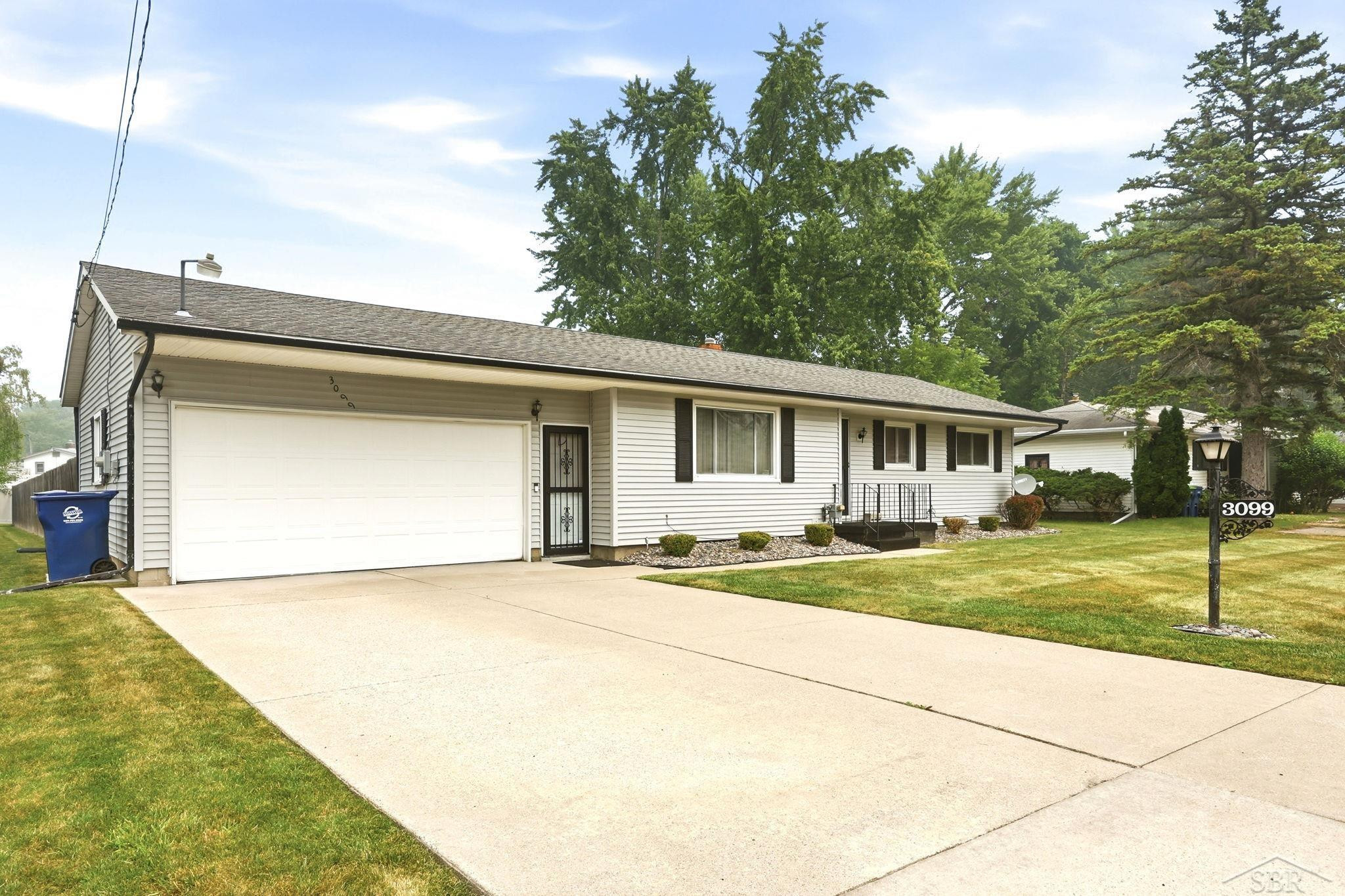 3099 Bertha Drive, Saginaw, MI 48601 — Photo 2