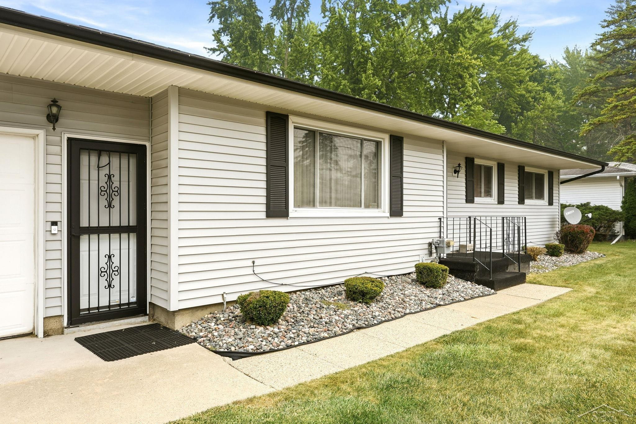 3099 Bertha Drive, Saginaw, MI 48601 — Photo 5