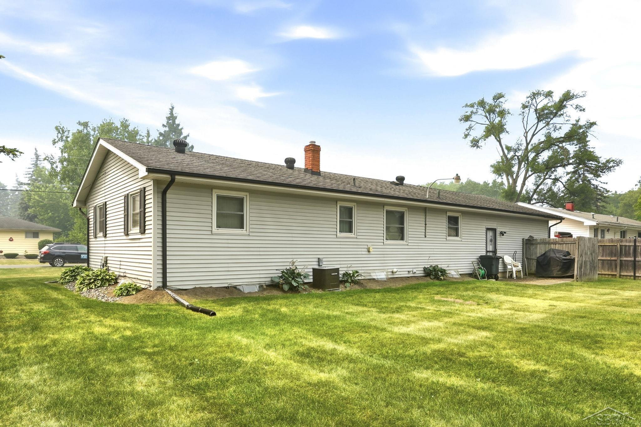 3099 Bertha Drive, Saginaw, MI 48601 — Photo 7
