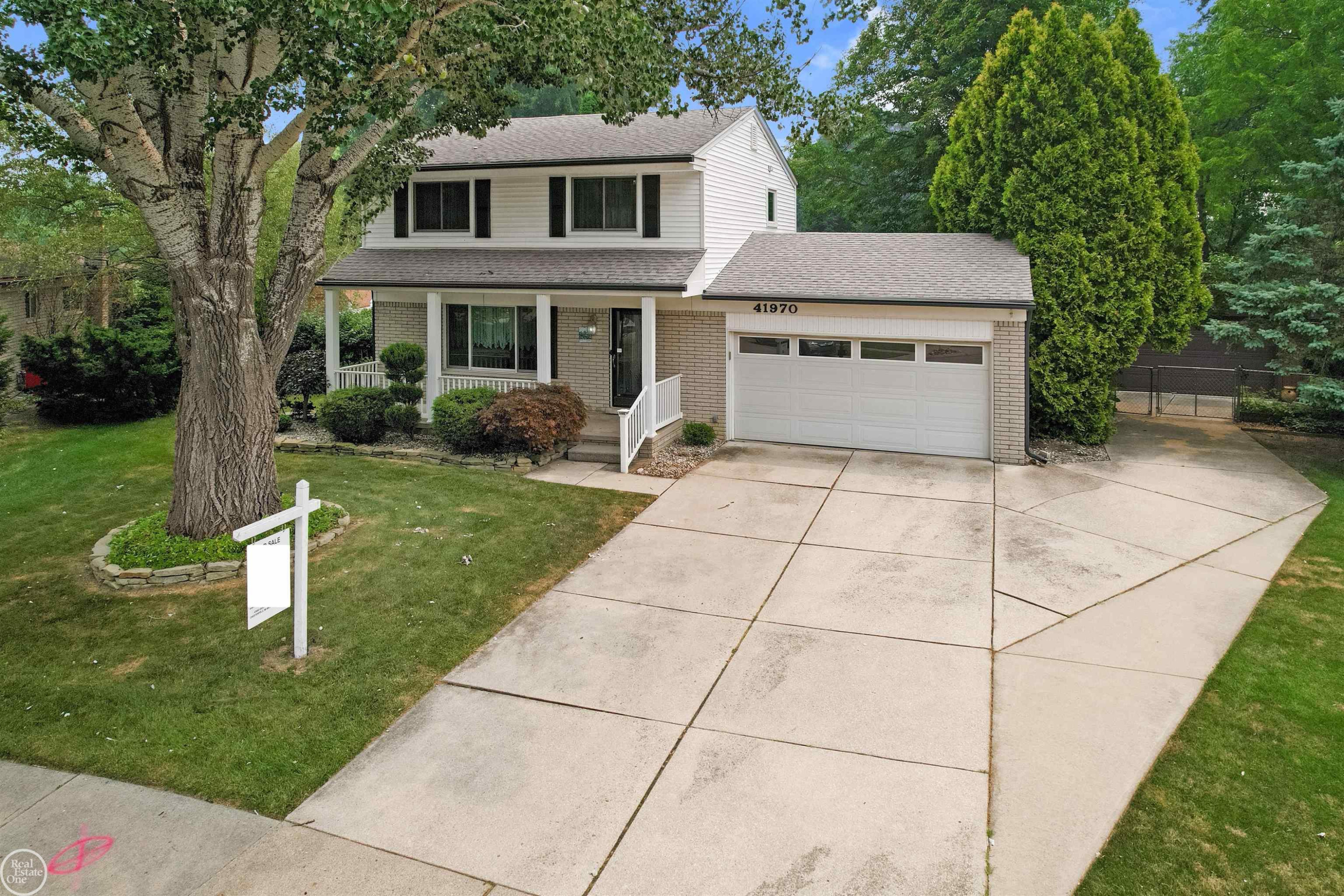 41970 Jason Drive, Clinton Twp, MI 48038