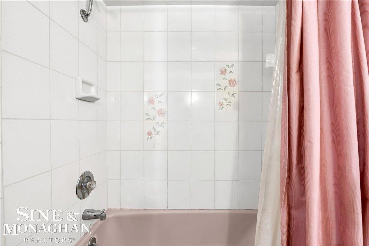 7252 Cardinal Road, MI 48001 — Photo 41