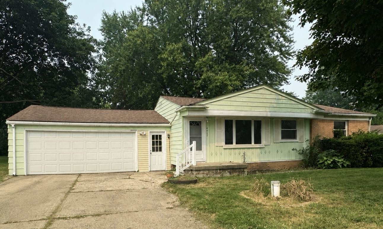 4442 Cherrytree Lane, Flint, MI 48507