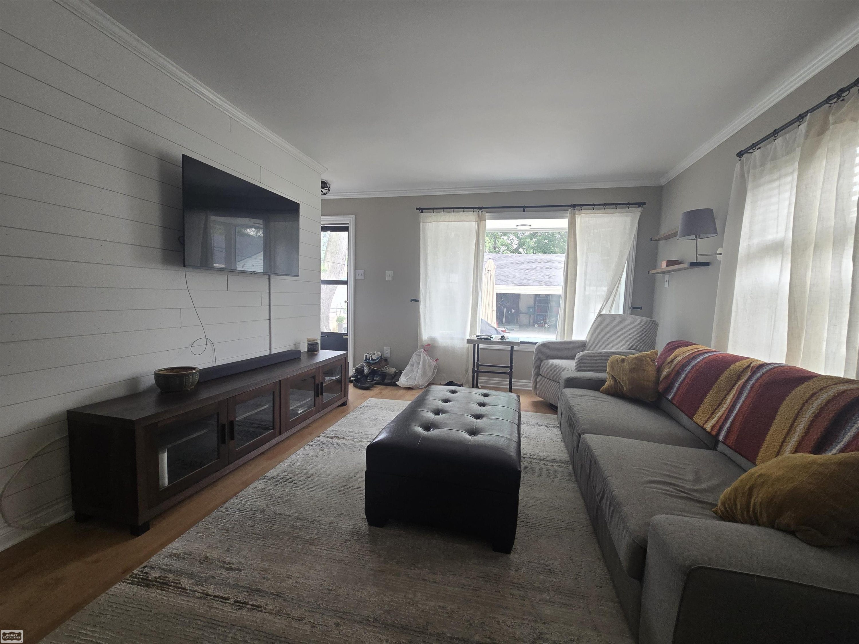 1830 Kenmore Drive, Grosse Pointe Woods, MI 48236 — Photo 11