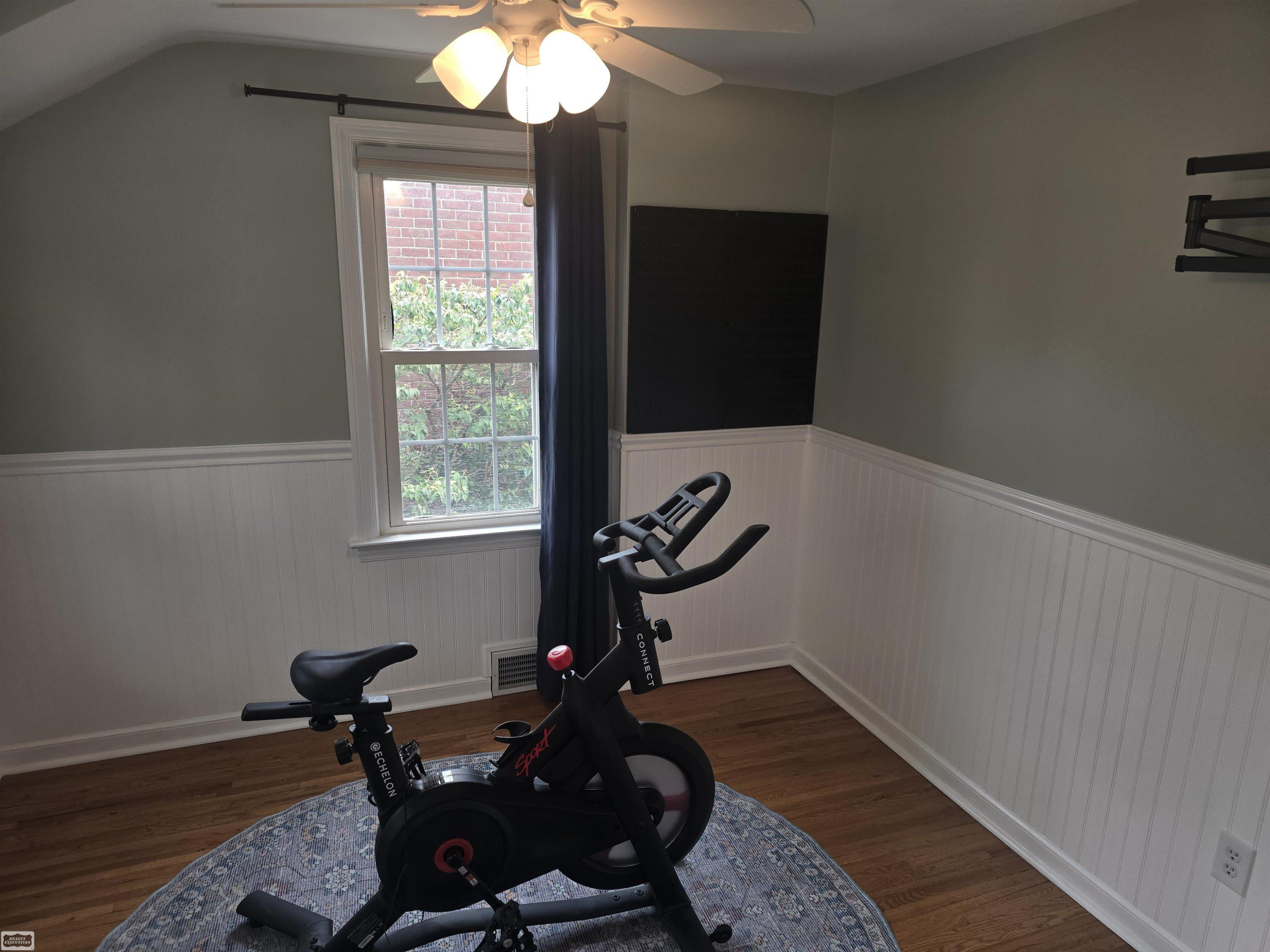 1830 Kenmore Drive, Grosse Pointe Woods, MI 48236 — Photo 22