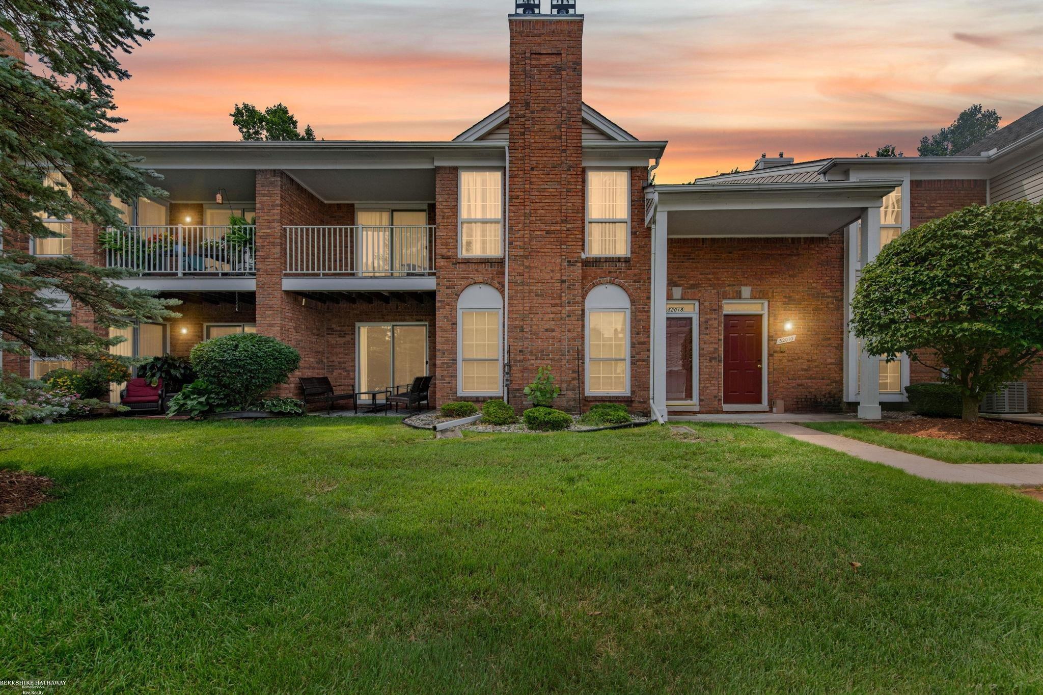 52018 Heatherstone Avenue, Macomb, MI 48042