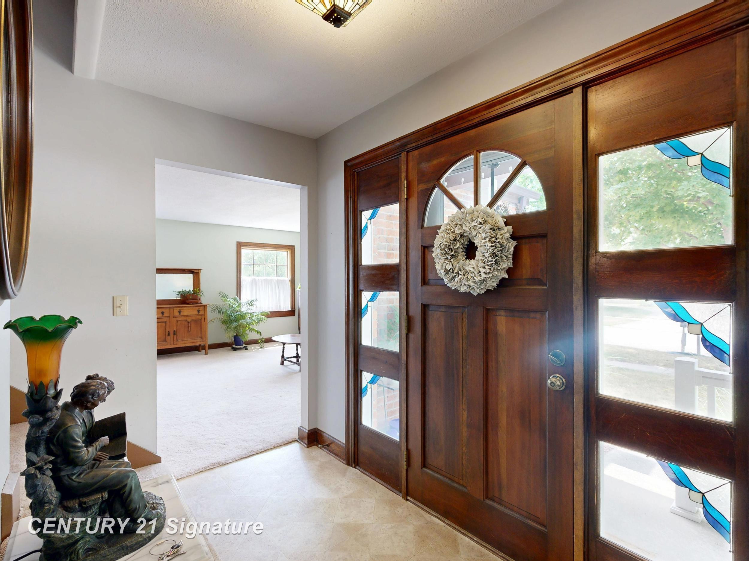 212 Cedarwood Drive, Flushing, MI 48433 — Photo 4