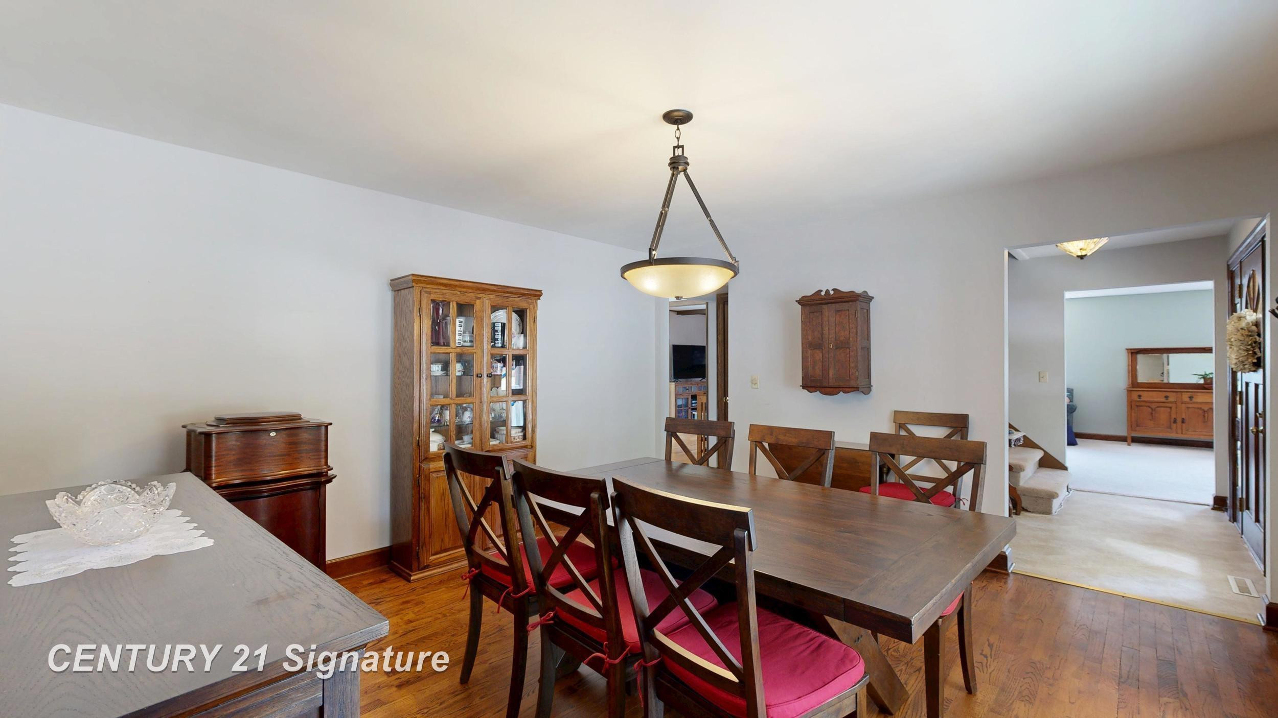 212 Cedarwood Drive, Flushing, MI 48433 — Photo 12