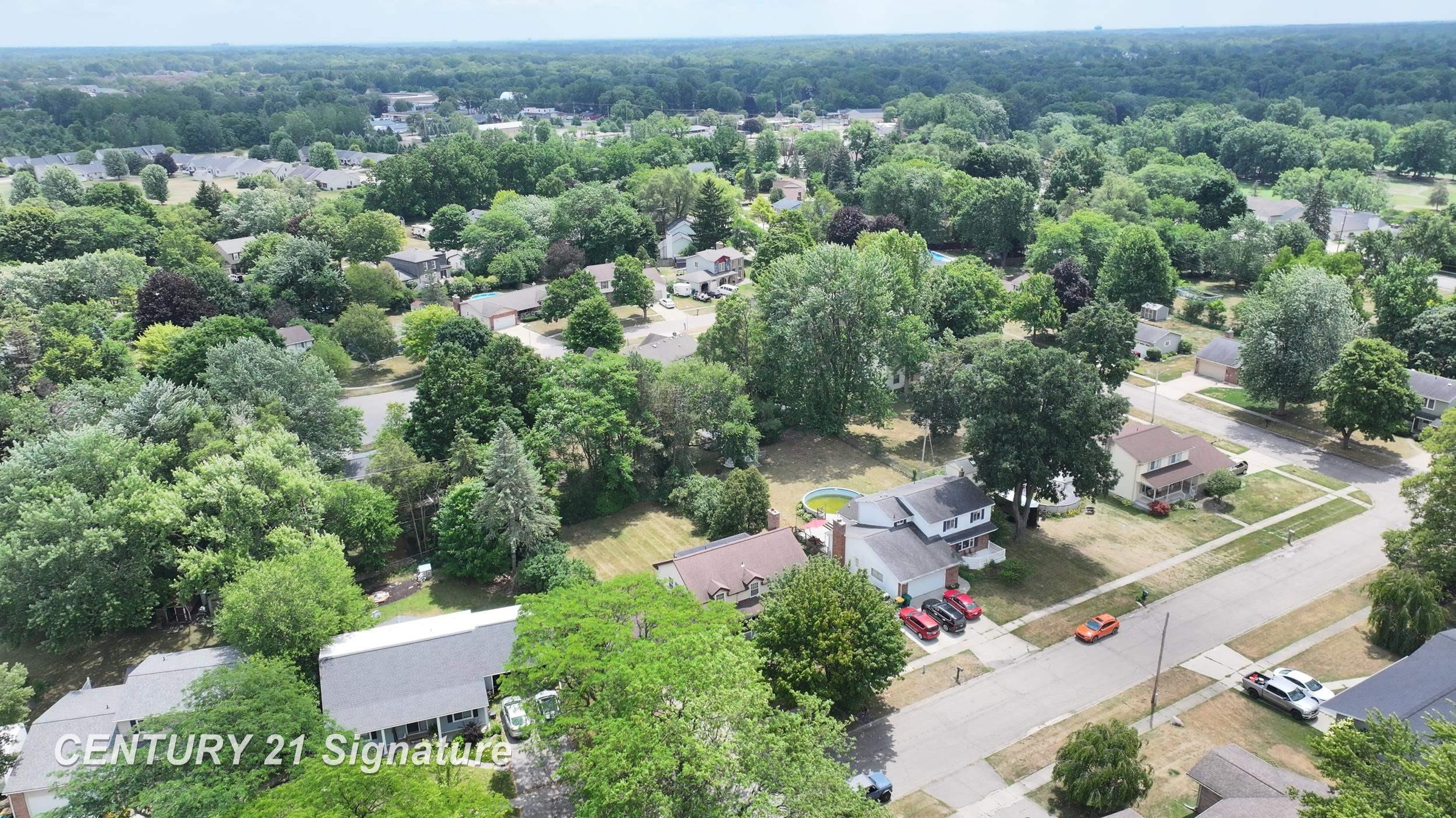 212 Cedarwood Drive, Flushing, MI 48433 — Photo 63