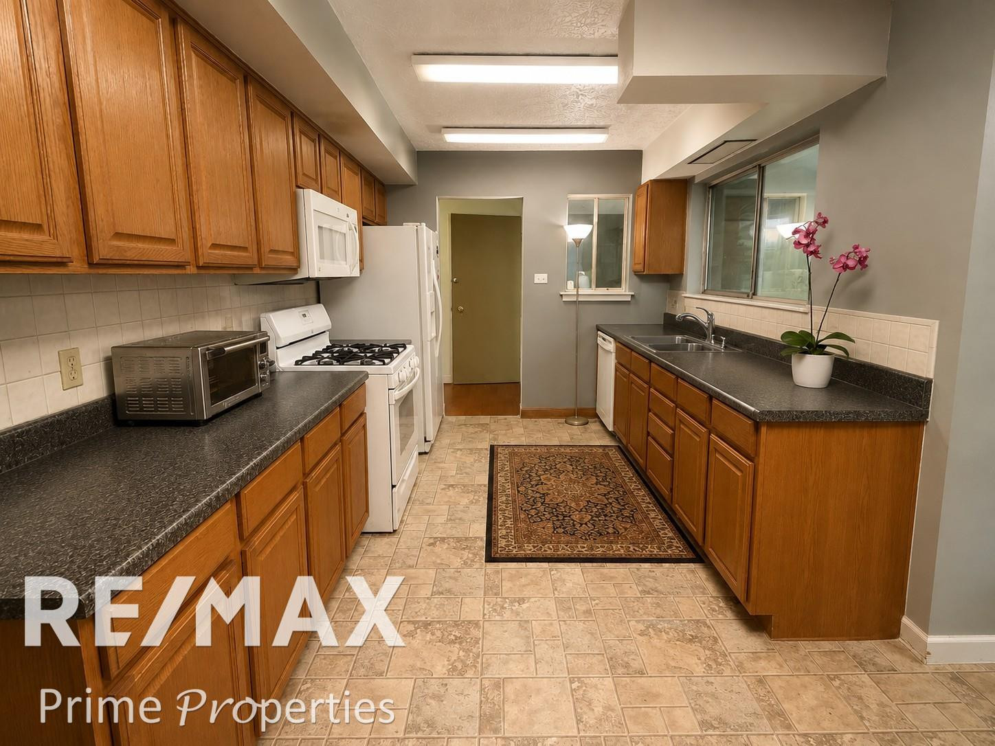 3195 Dixie Court, Saginaw, MI 48601 — Photo 9