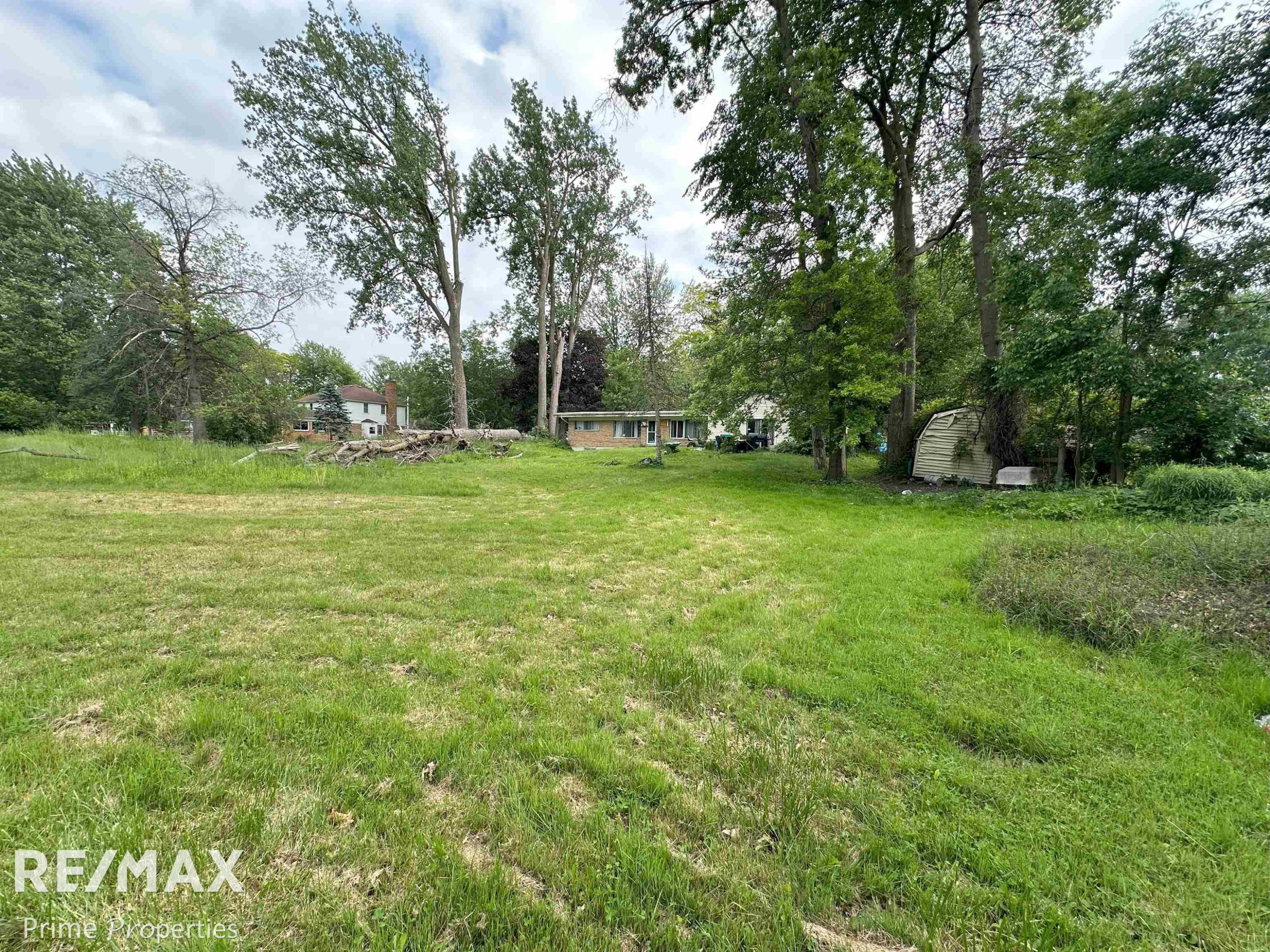 3195 Dixie Court, Saginaw, MI 48601 — Photo 30