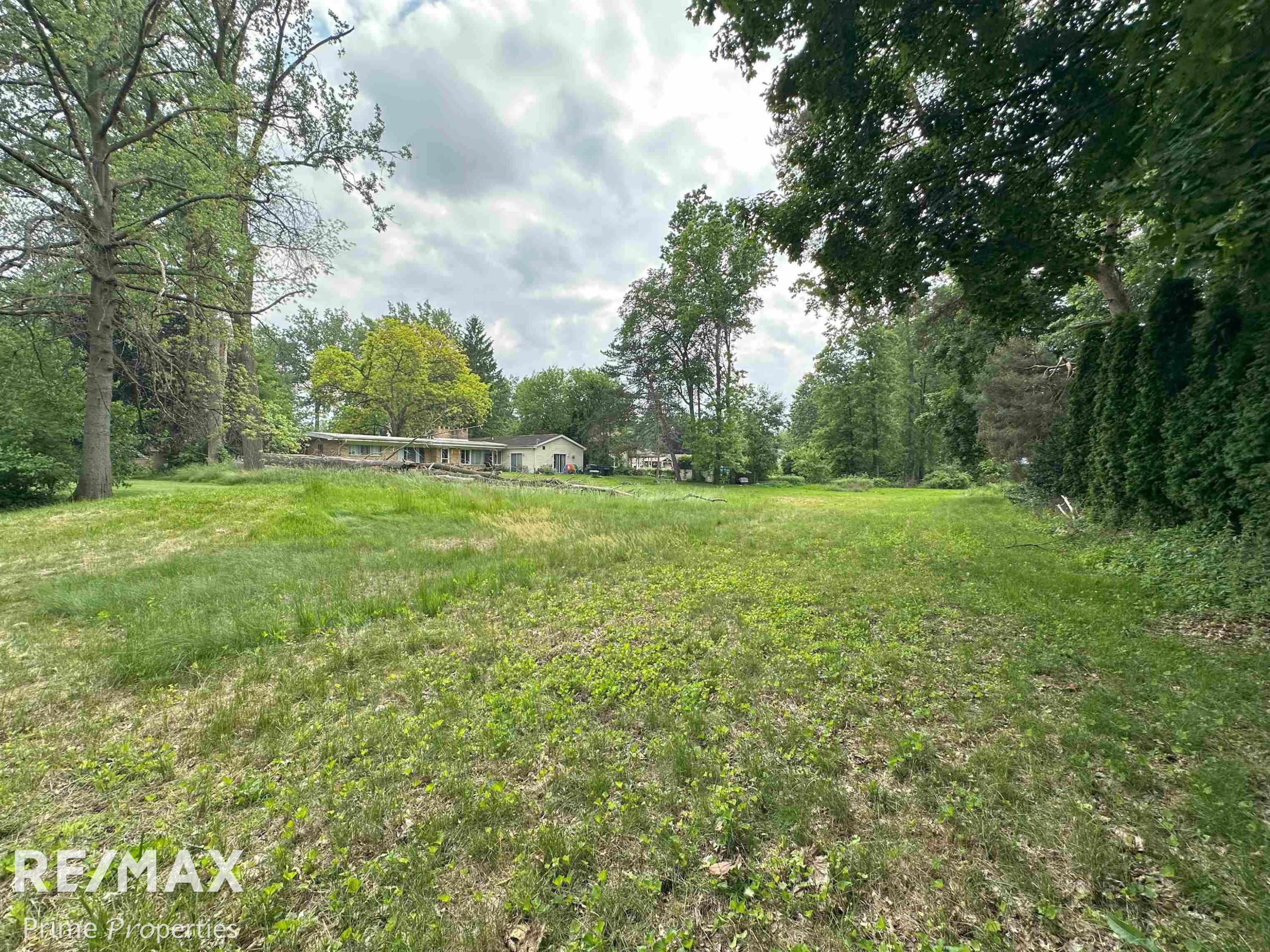 3195 Dixie Court, Saginaw, MI 48601 — Photo 31