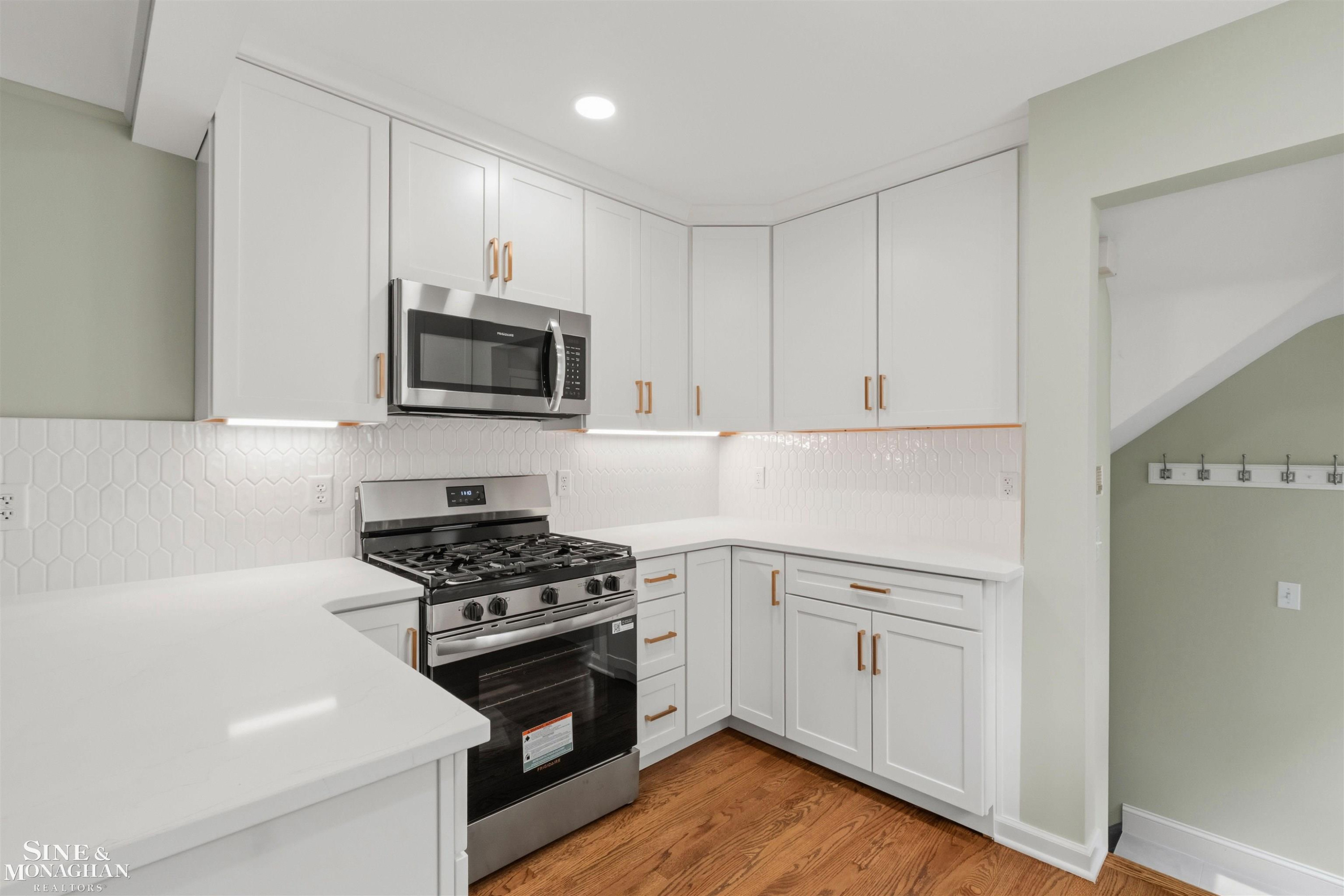 1602 Anita Avenue, Grosse Pointe Woods, MI 48236 — Photo 12