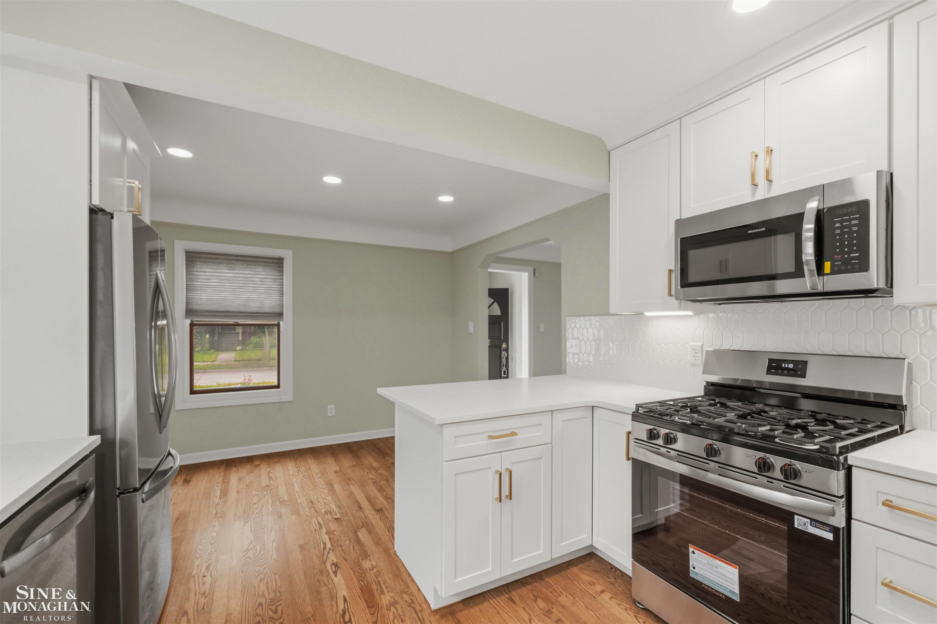1602 Anita Avenue, Grosse Pointe Woods, MI 48236 — Photo 14