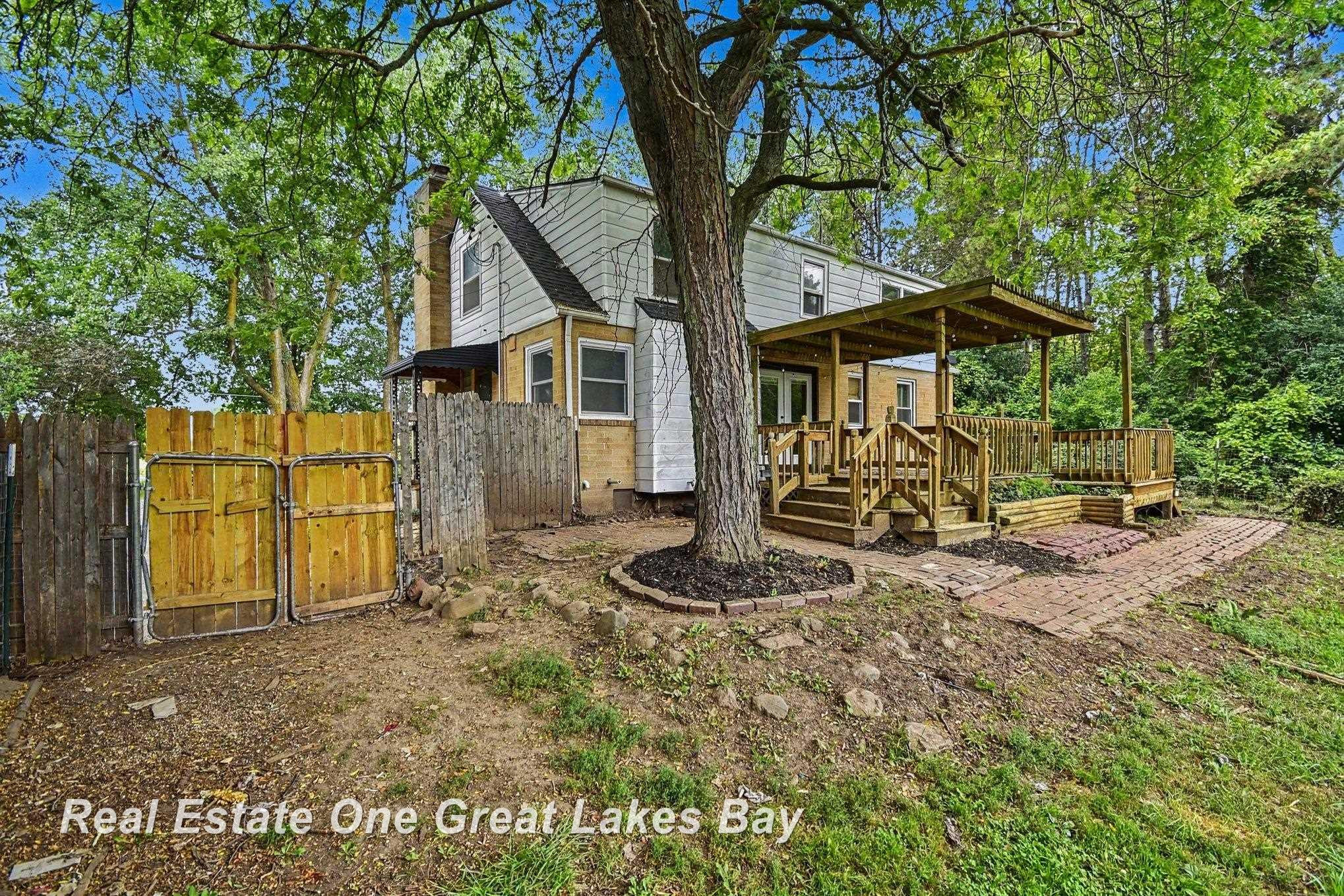 5250 N Center Road, Saginaw, MI 48604 — Photo 5