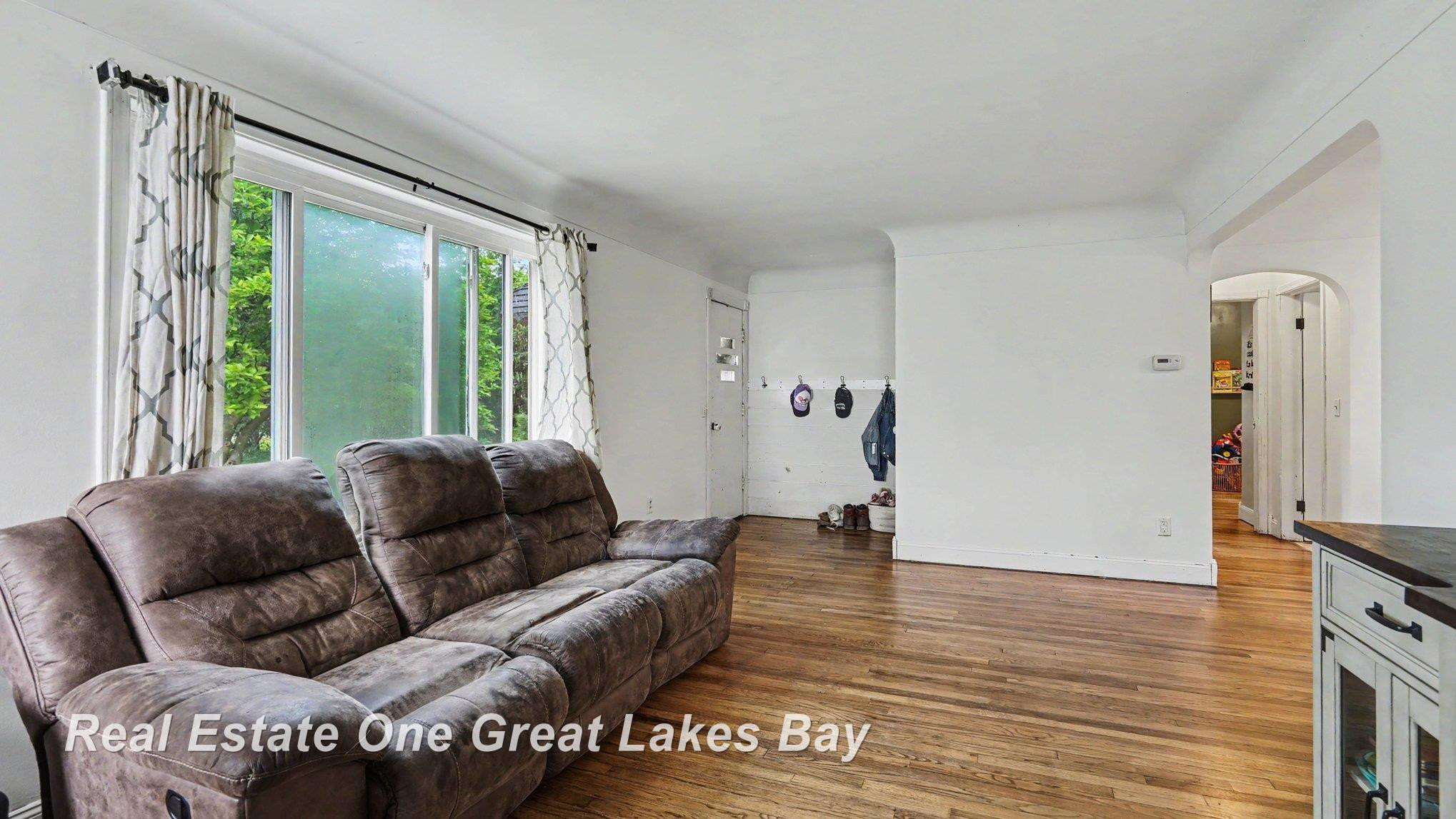 5250 N Center Road, Saginaw, MI 48604 — Photo 12