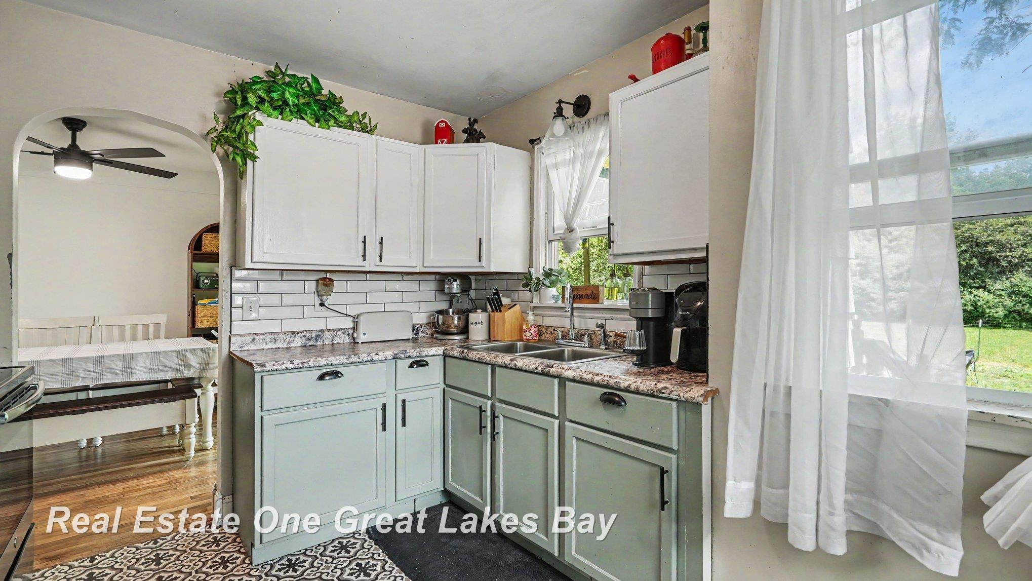 5250 N Center Road, Saginaw, MI 48604 — Photo 16