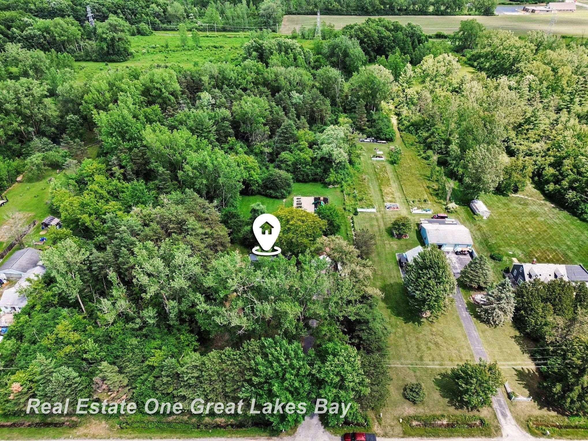 5250 N Center Road, Saginaw, MI 48604 — Photo 26
