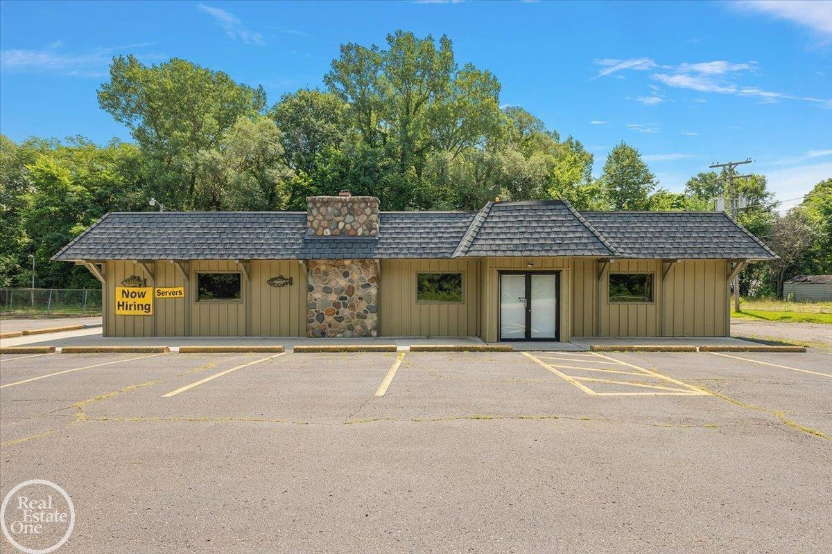 60730 Van Dyke Avenue, MI 48095 — Photo 2