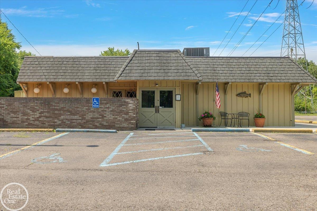 60730 Van Dyke Avenue, MI 48095 — Photo 5