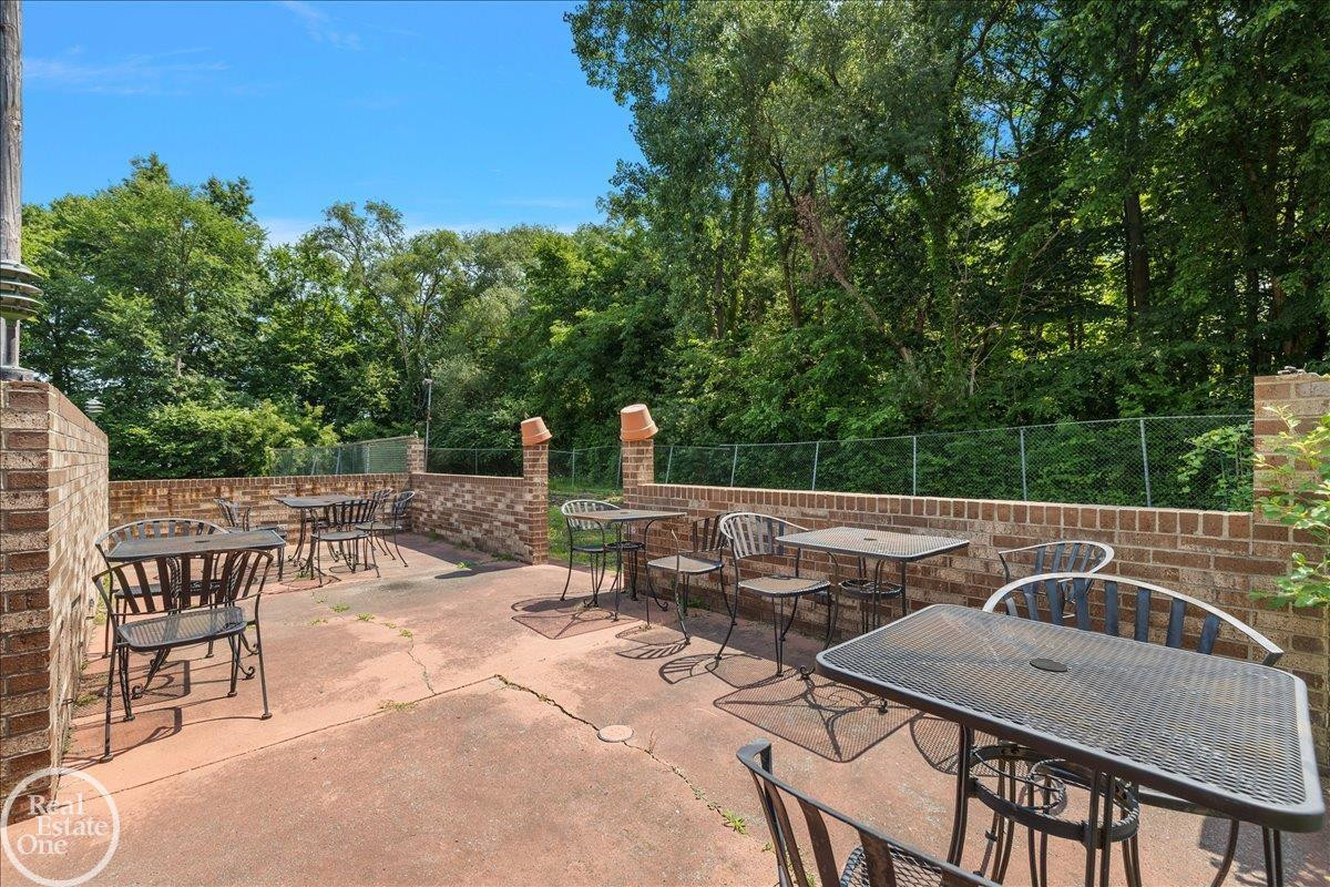 60730 Van Dyke Avenue, MI 48095 — Photo 14