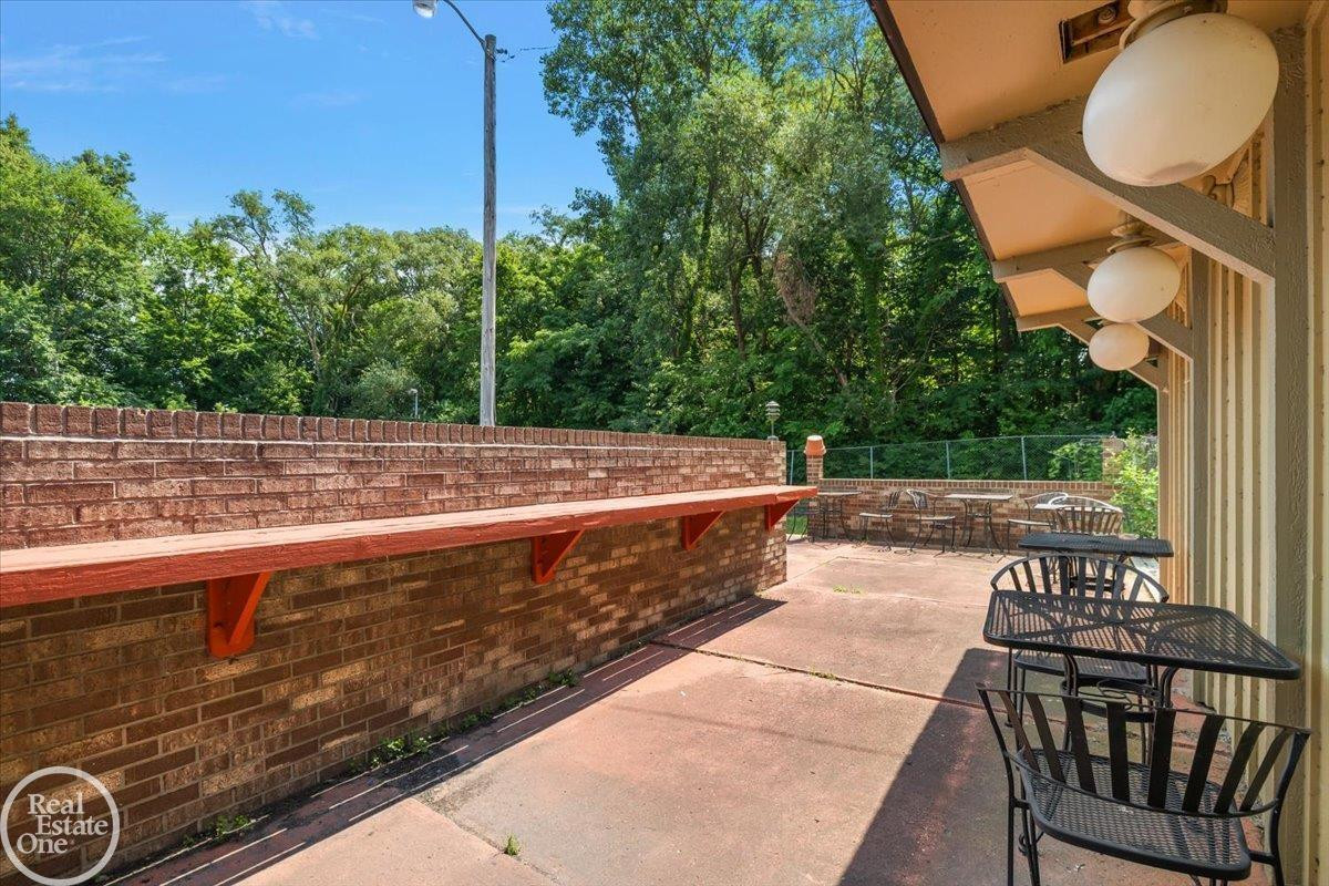 60730 Van Dyke Avenue, MI 48095 — Photo 16