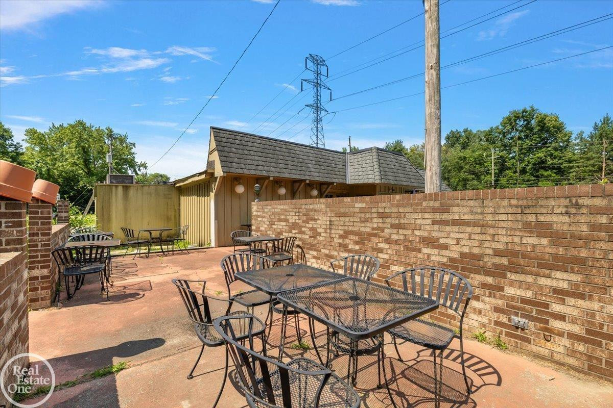 60730 Van Dyke Avenue, MI 48095 — Photo 19