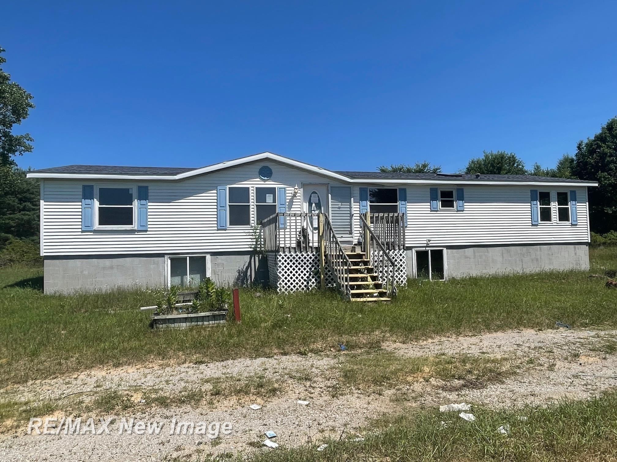 15957 W Burt Road, Chesaning, MI 48616 — Photo 5