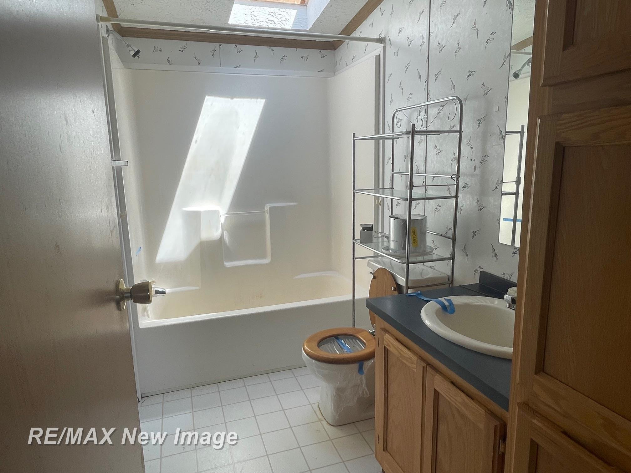 15957 W Burt Road, Chesaning, MI 48616 — Photo 18