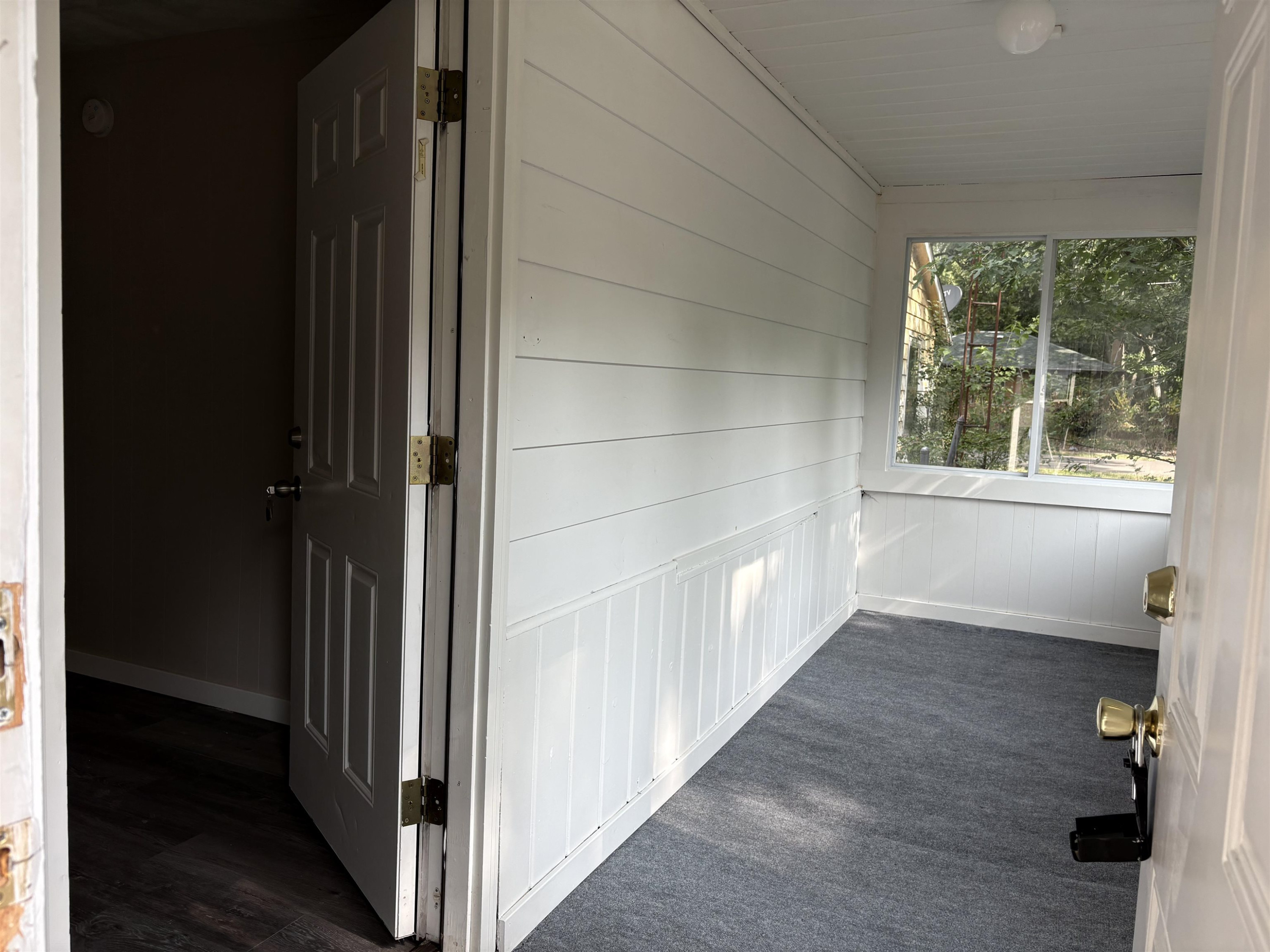 3143 Maywood Drive, Flint, MI 48504 — Photo 7