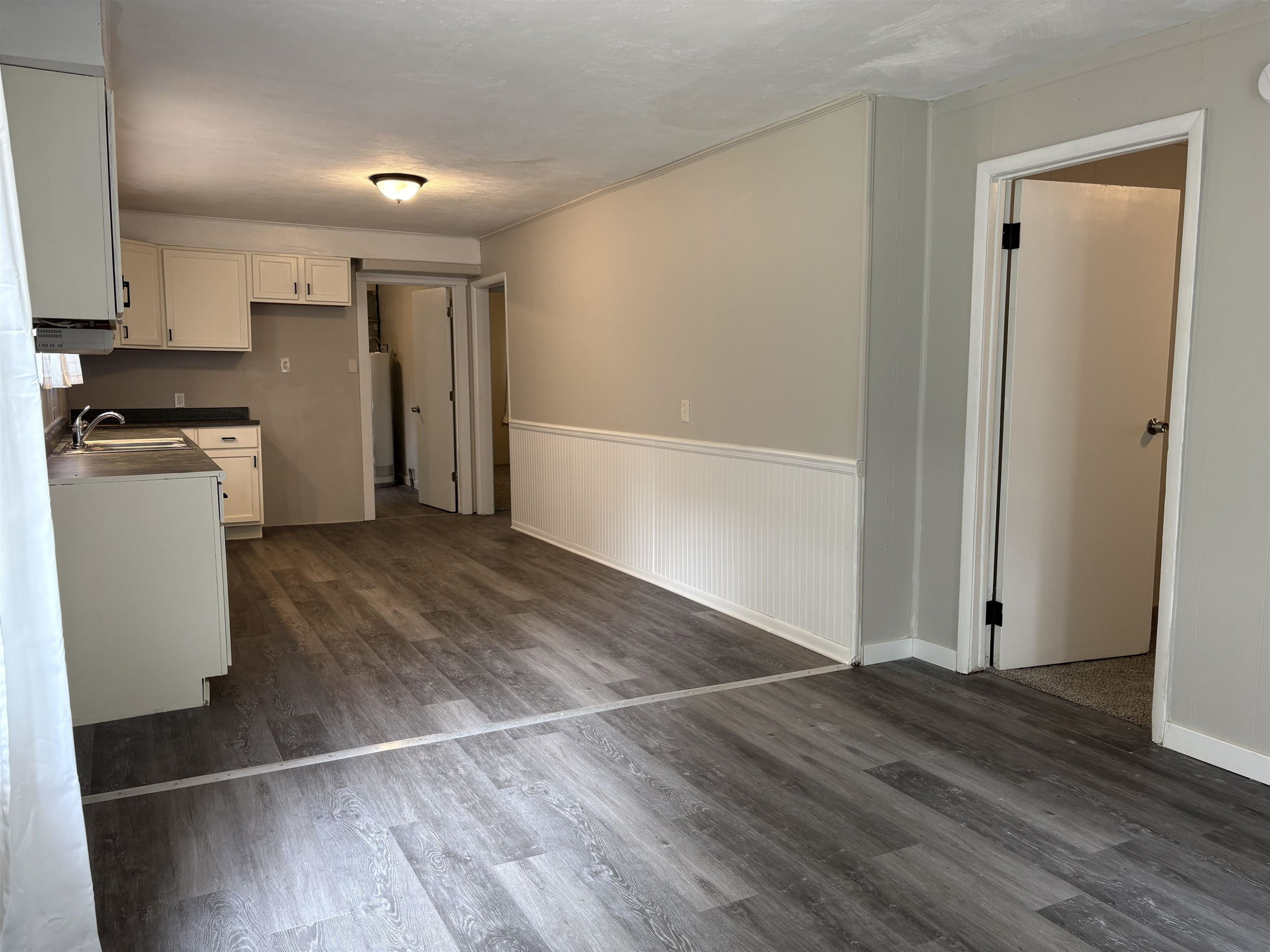 3143 Maywood Drive, Flint, MI 48504 — Photo 9