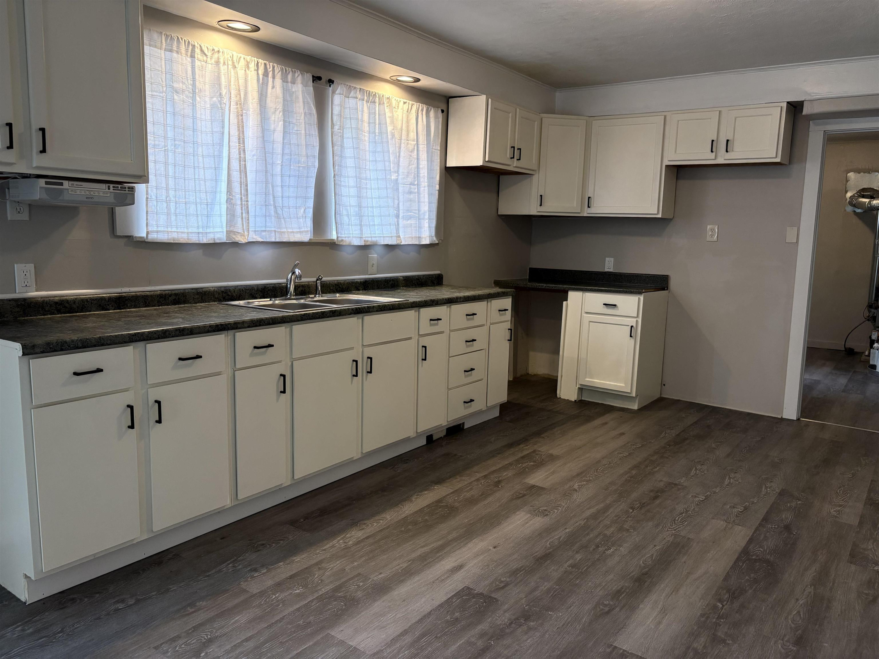 3143 Maywood Drive, Flint, MI 48504 — Photo 10