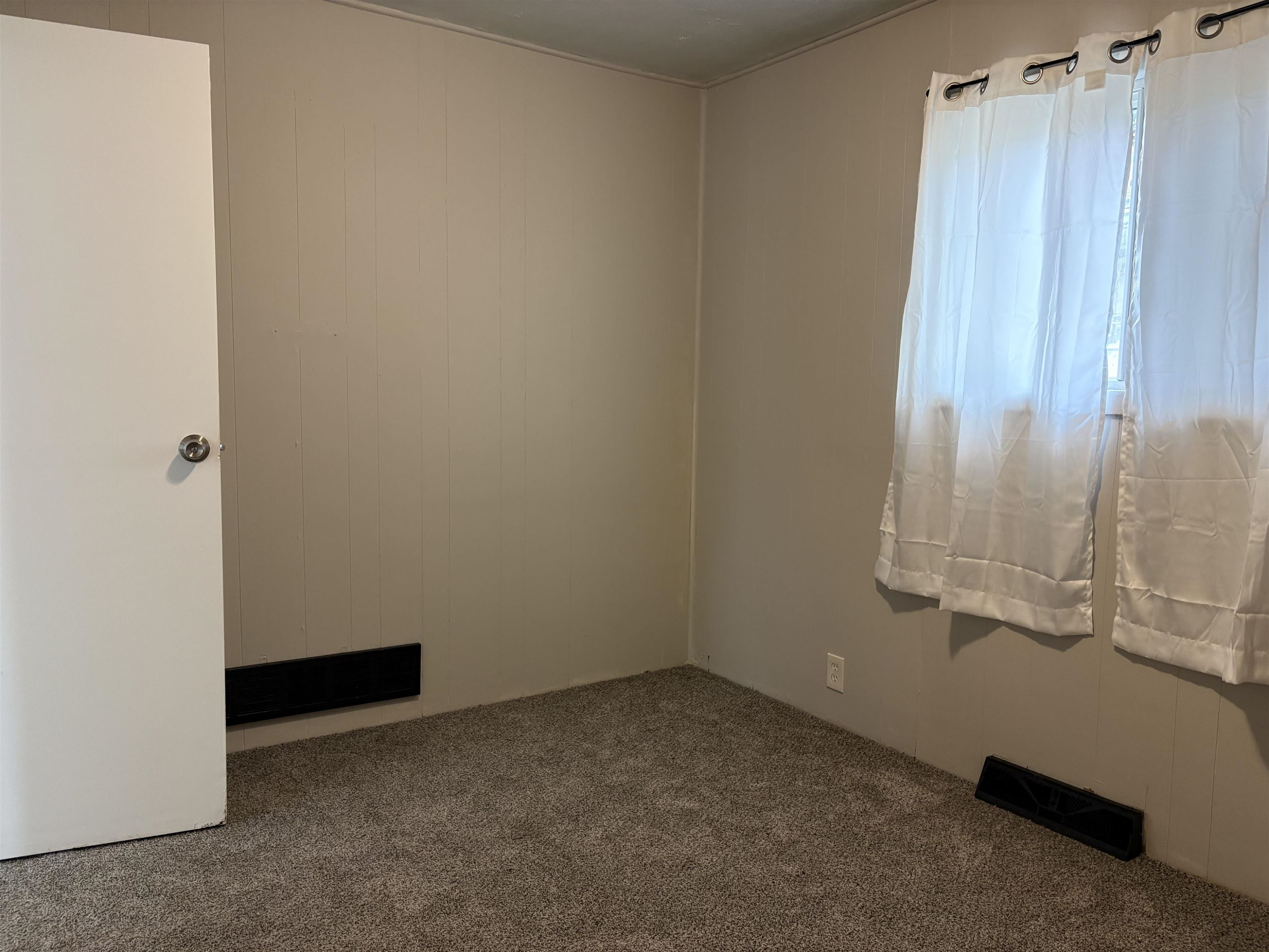 3143 Maywood Drive, Flint, MI 48504 — Photo 12