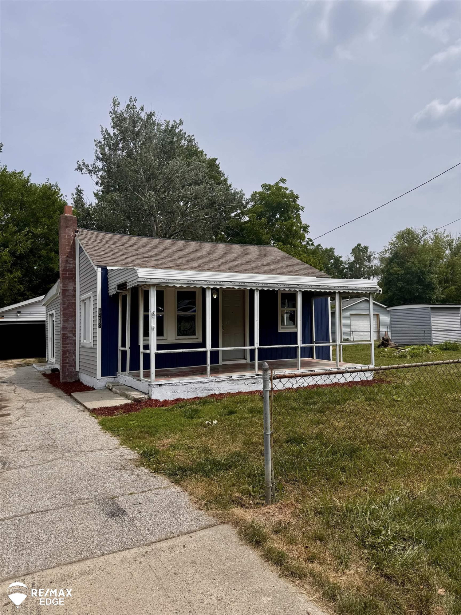1418 W Juliah Avenue, Flint, MI 48505