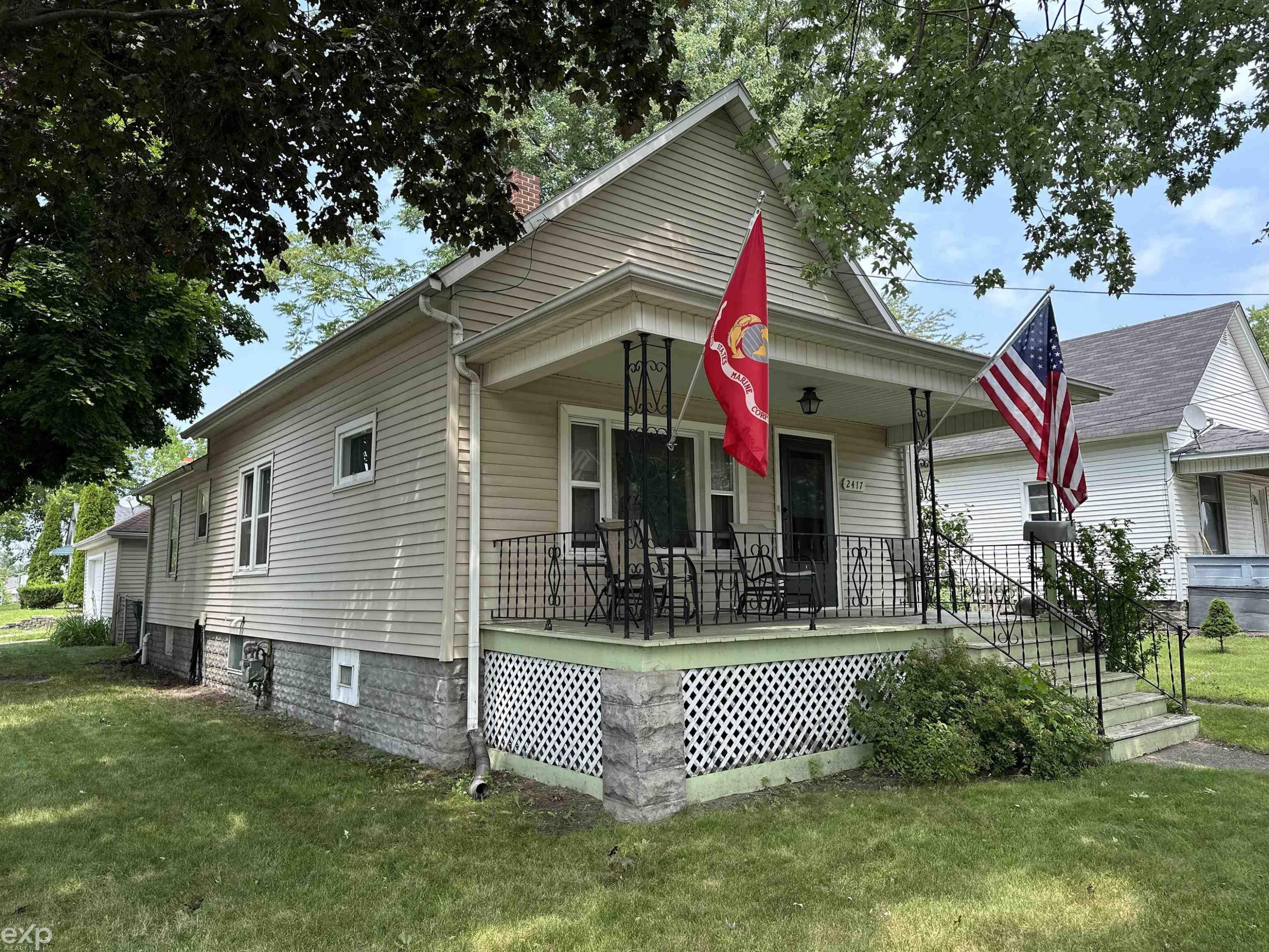 2417 Division Street, Port Huron, MI