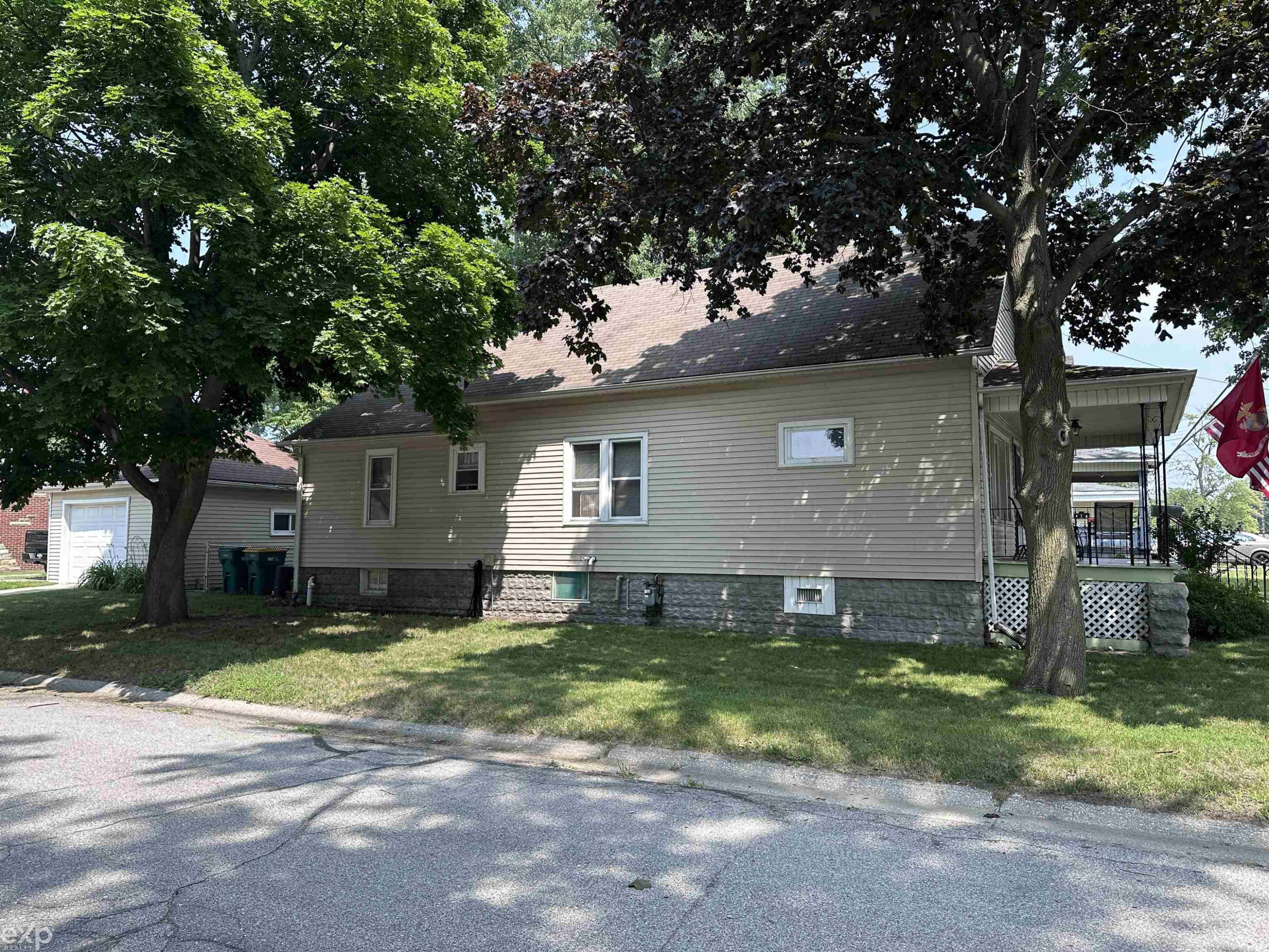 2417 Division Street, Port Huron, MI — Photo 2