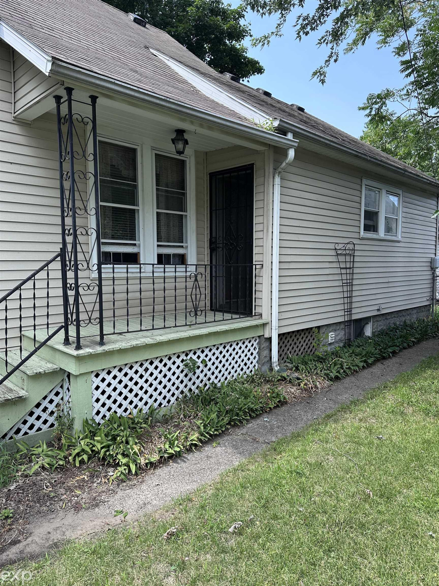 2417 Division Street, Port Huron, MI — Photo 6