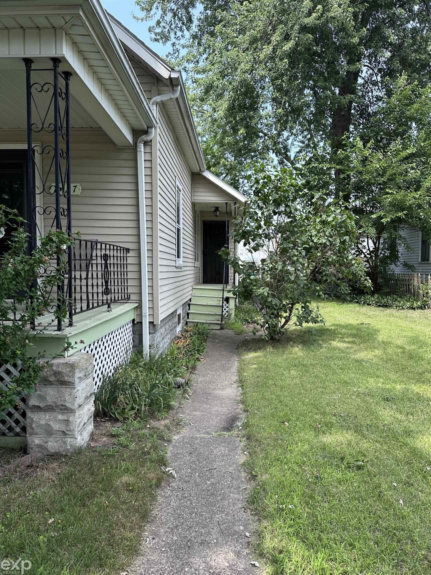 2417 Division Street, Port Huron, MI — Photo 8