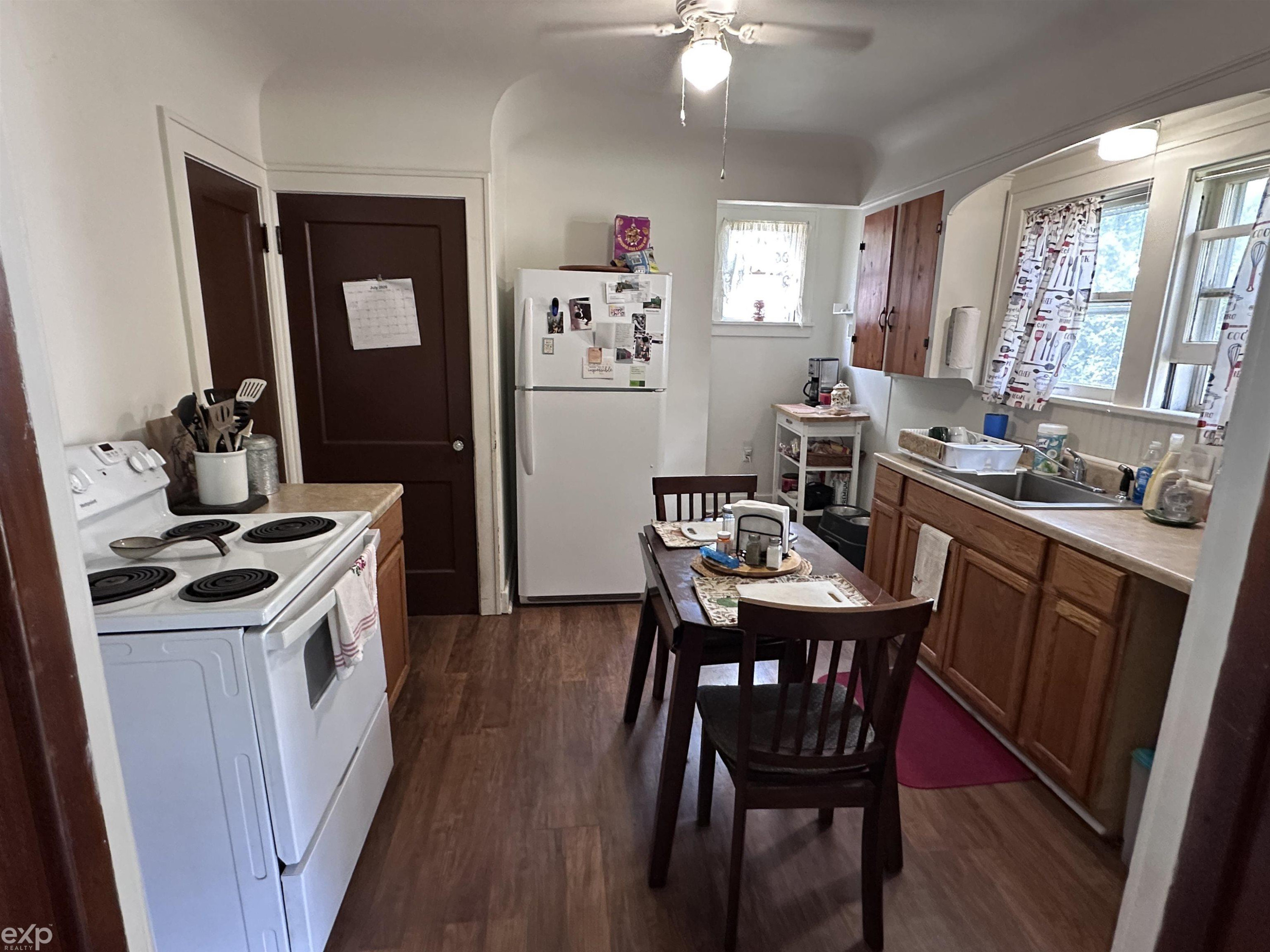 2417 Division Street, Port Huron, MI — Photo 23