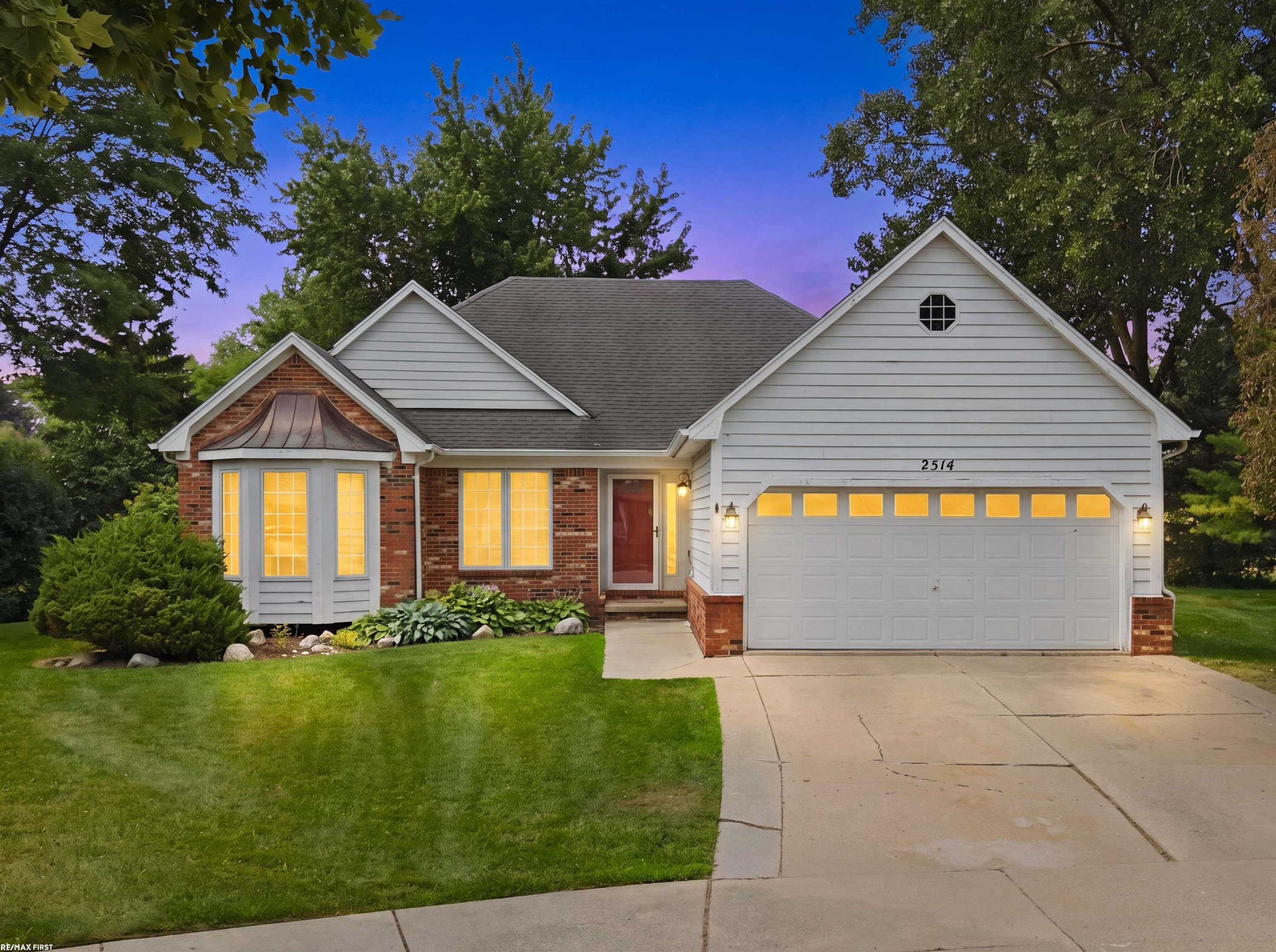 2514 Portobello Drive, Troy, MI 48083