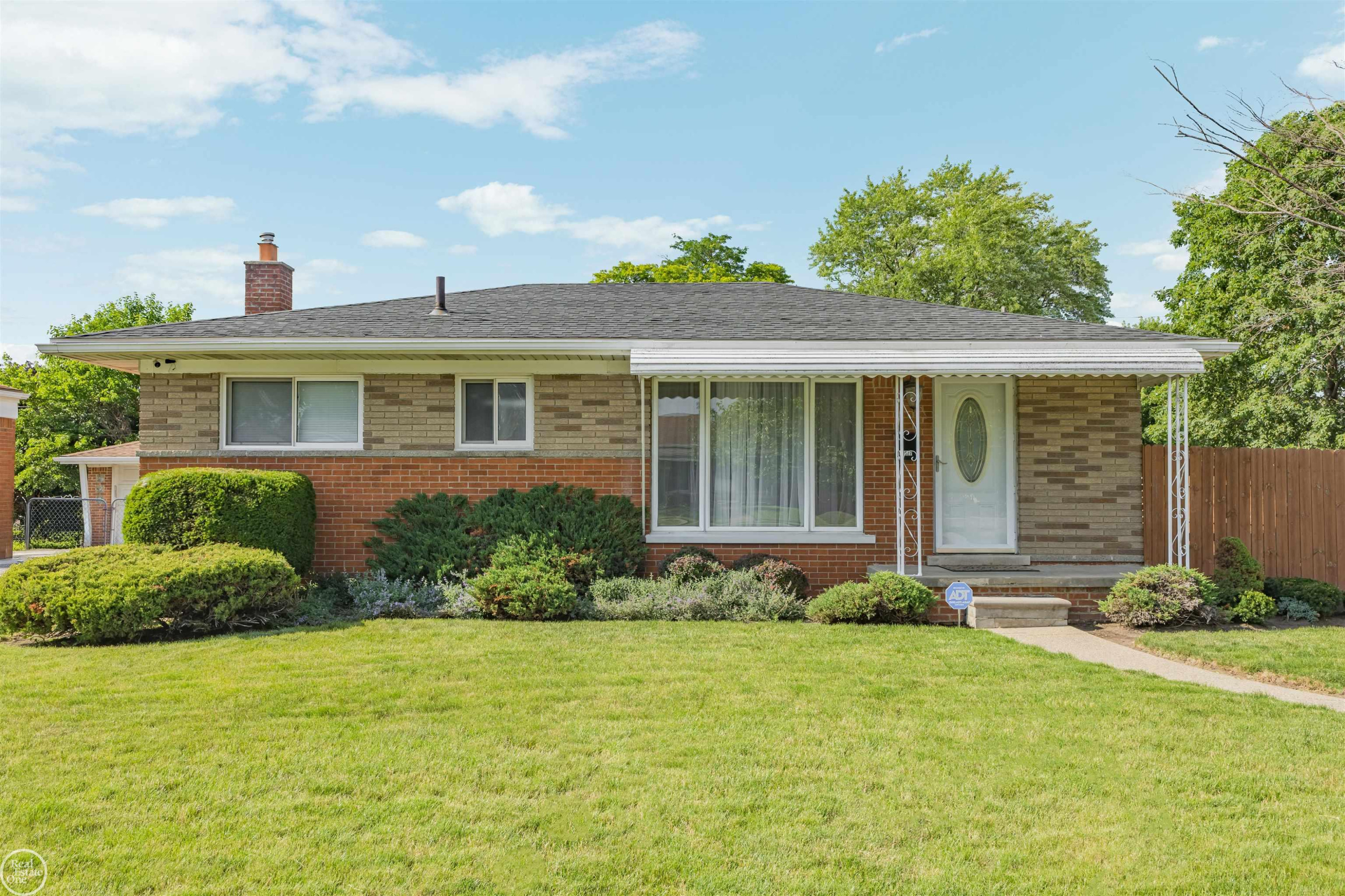 11927 Engleman Road, Warren, MI 48089