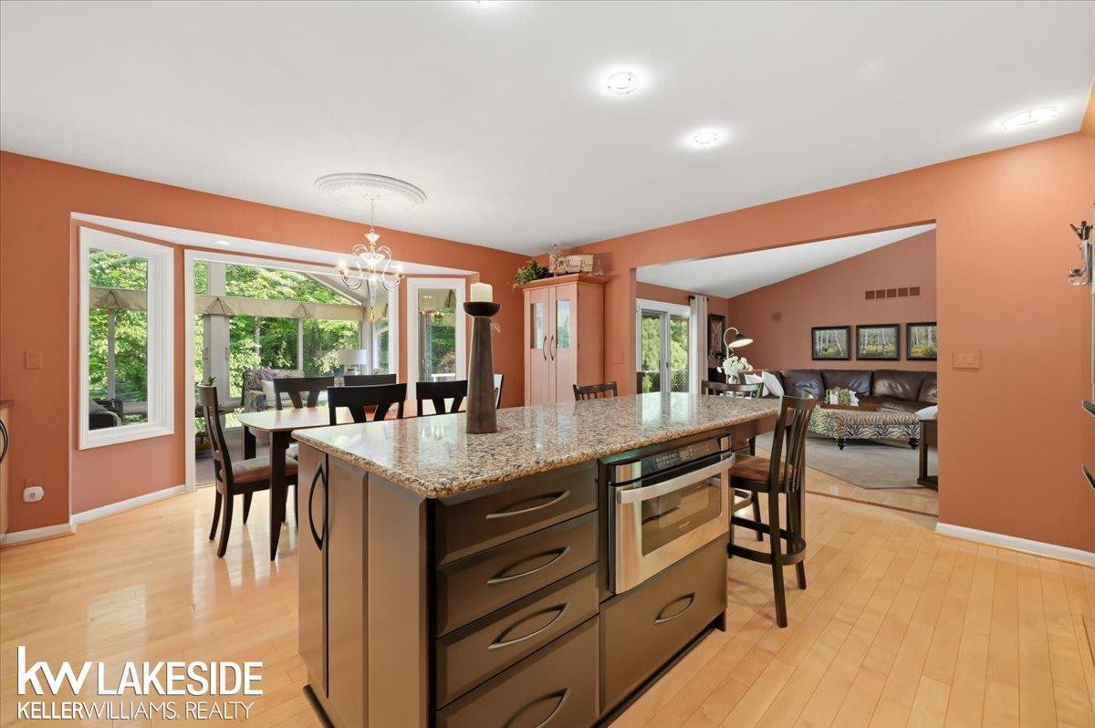 20647 PARKPLACE Lane, Clinton Twp, MI 48036 — Photo 12