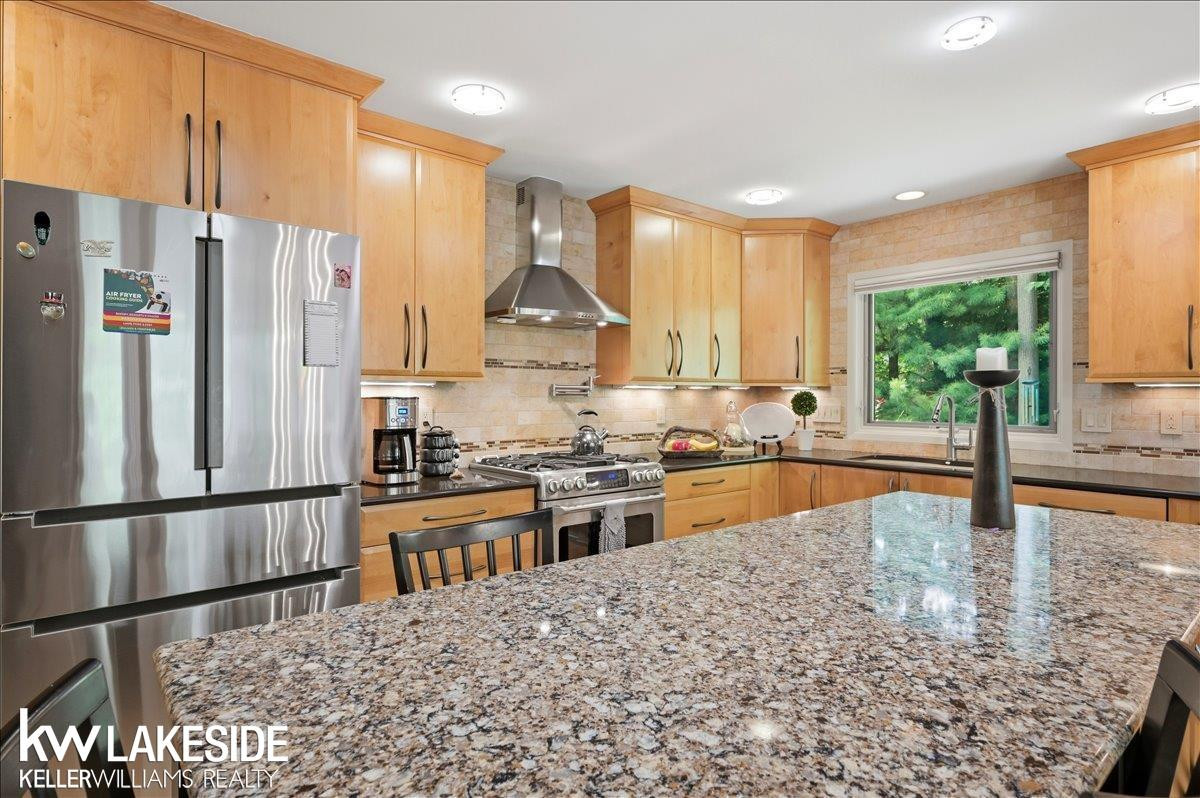 20647 PARKPLACE Lane, Clinton Twp, MI 48036 — Photo 14