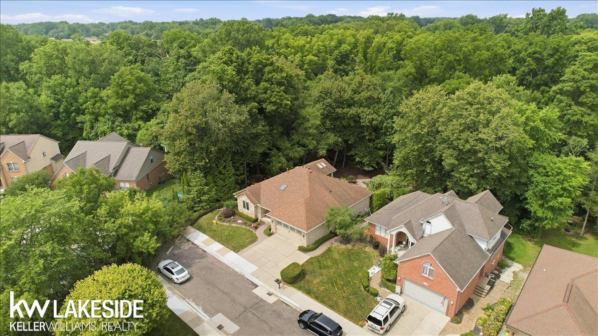 20647 PARKPLACE Lane, Clinton Twp, MI 48036 — Photo 40