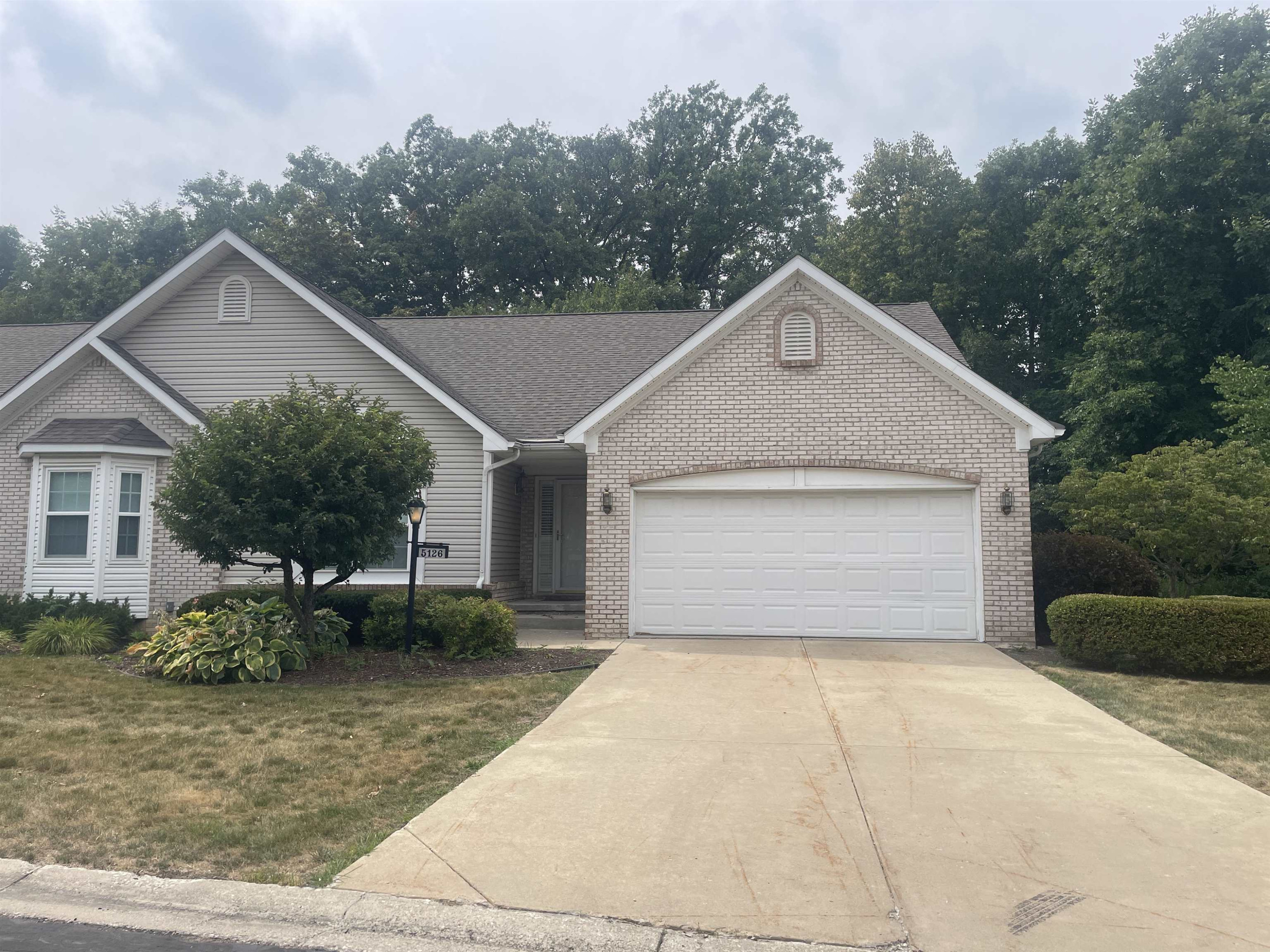 5126 Sandalwood Circle, Grand Blanc, MI 48439