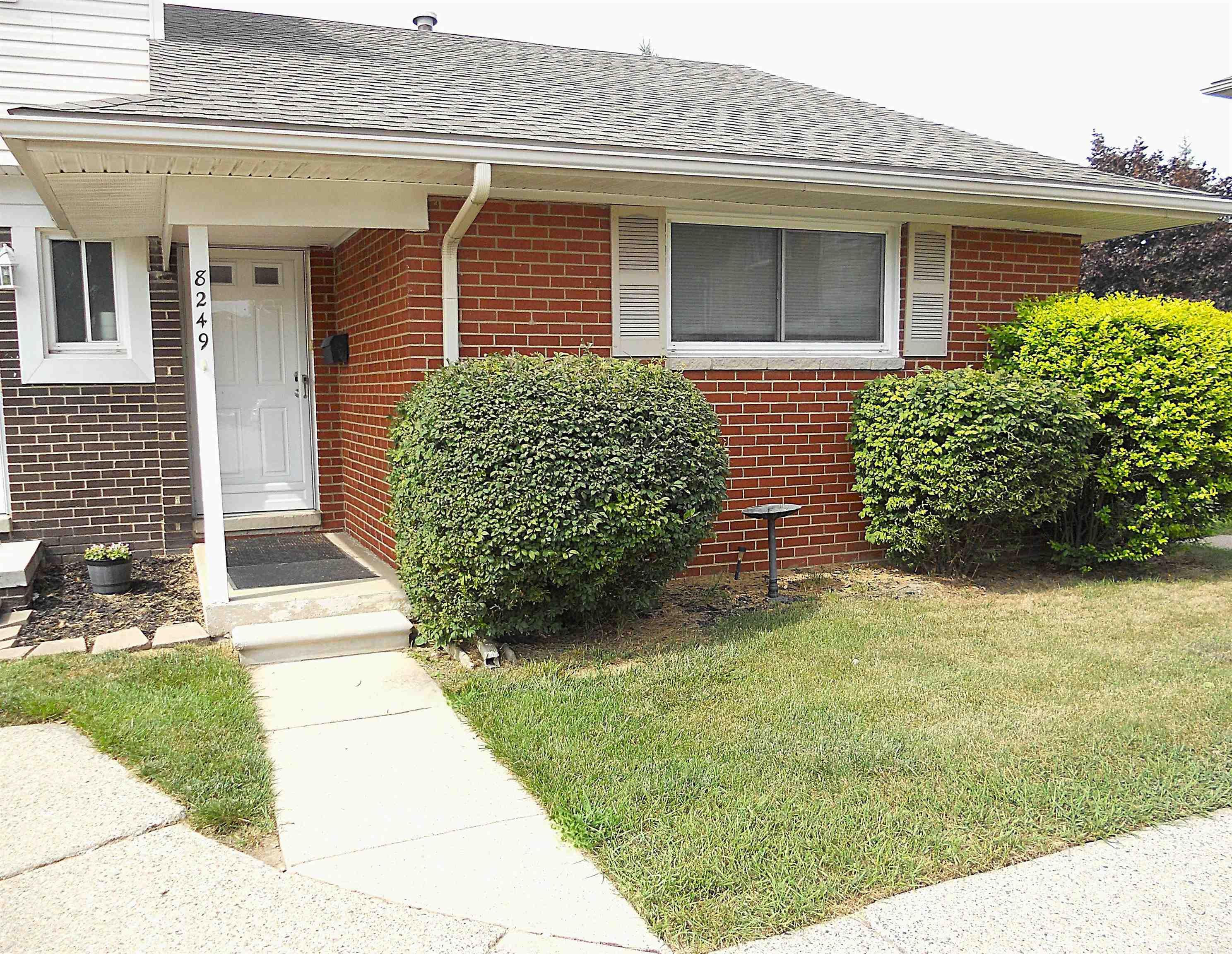 8249 Dartmouth Avenue, Warren, MI 48093