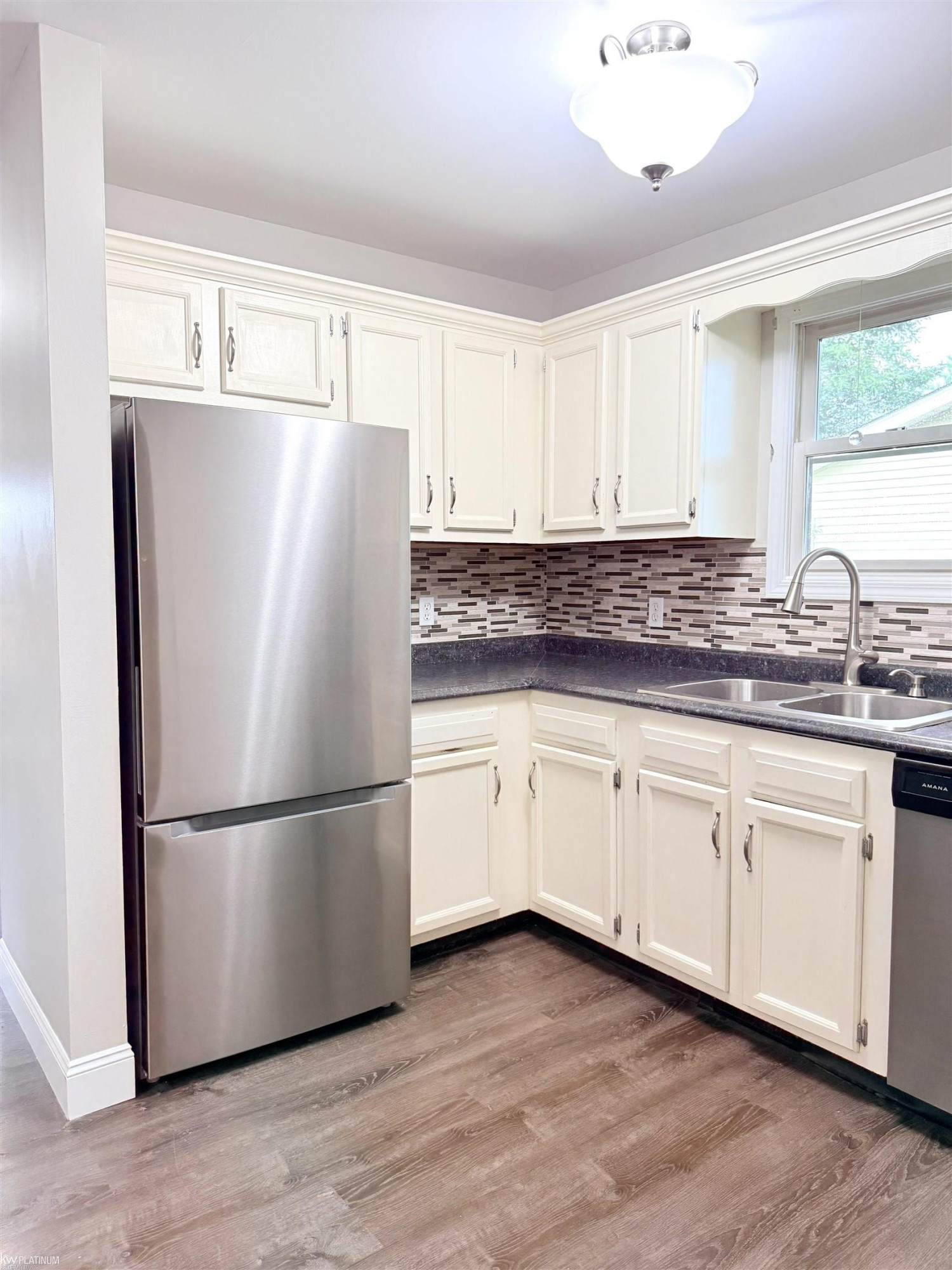 3290 Sapphire Lane, MI 48059 — Photo 5