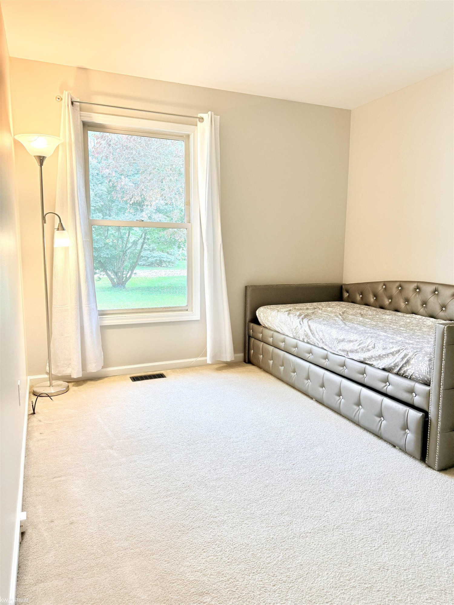 3290 Sapphire Lane, MI 48059 — Photo 12