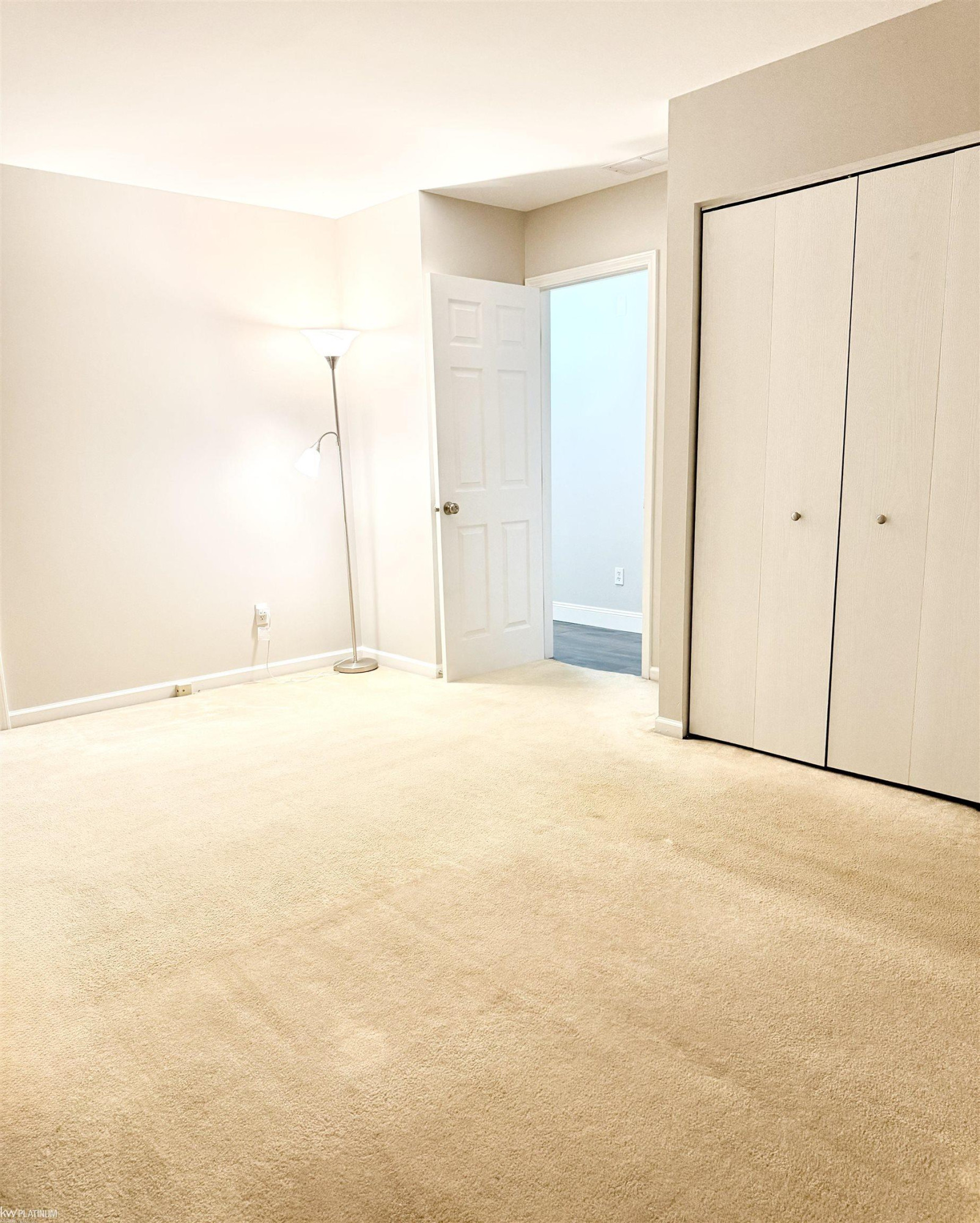 3290 Sapphire Lane, MI 48059 — Photo 15