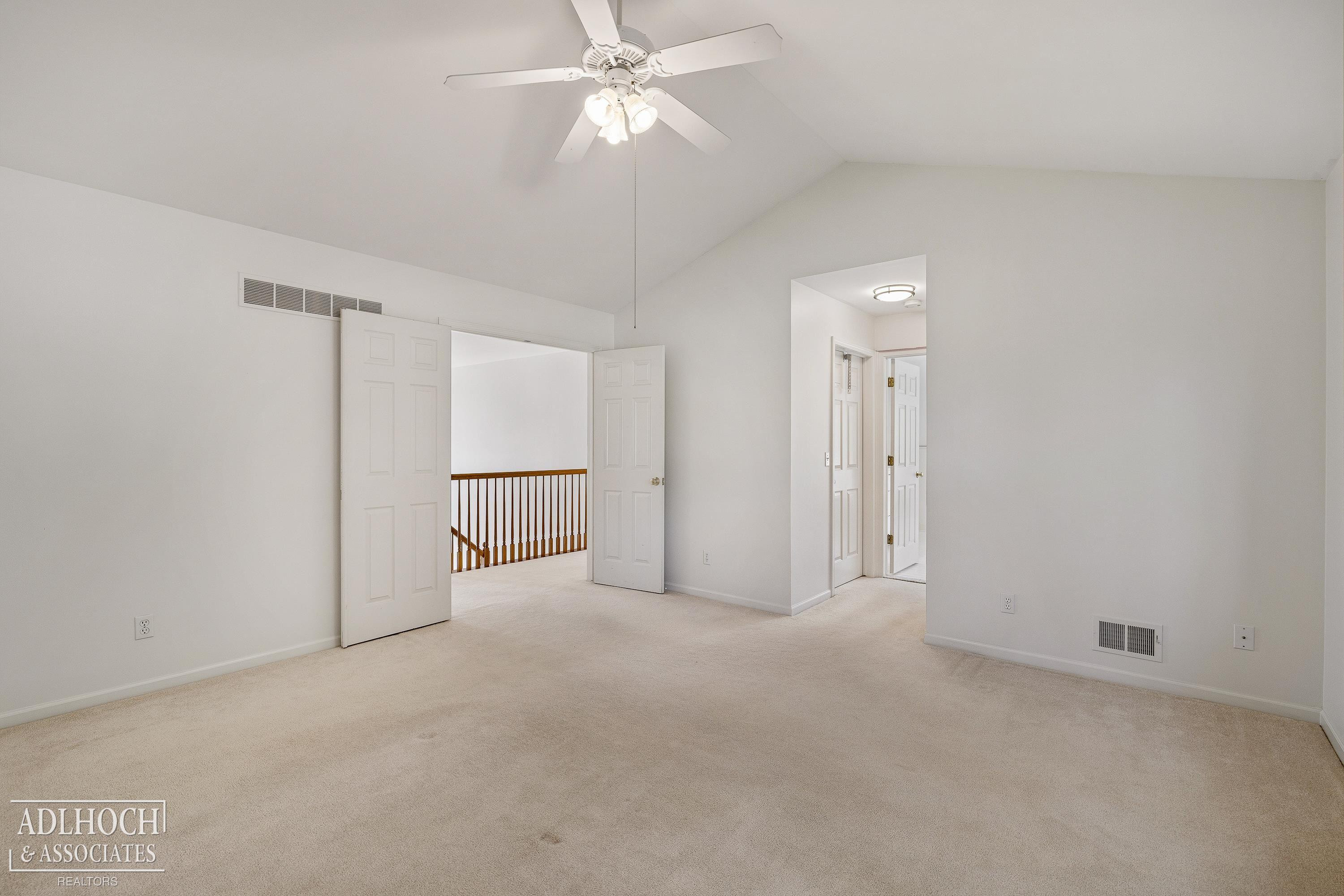 21473 Goethe Street, Grosse Pointe Woods, MI 48236 — Photo 18
