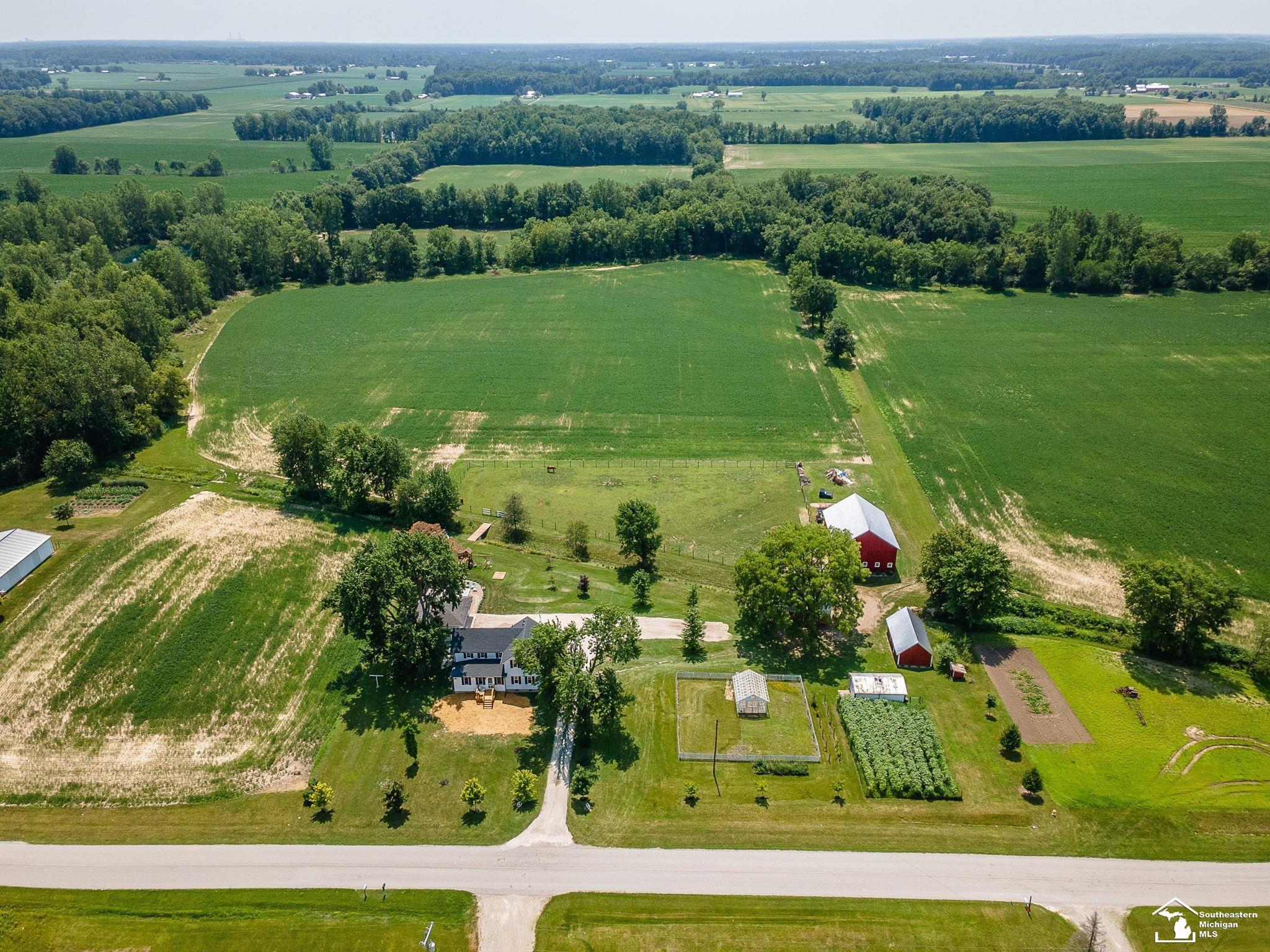 4803 Colf Road, Carleton, MI 48117 — Photo 4